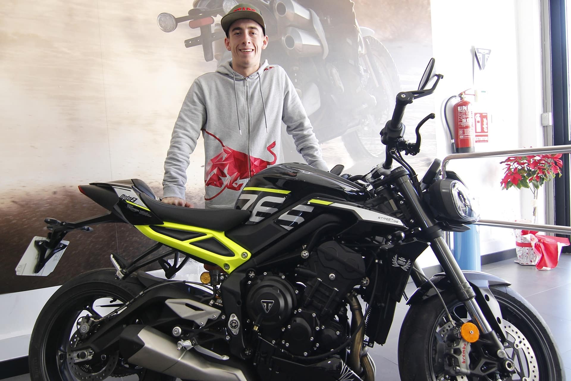 Pedro Acosta, Moto2 World Champion, debuts his new Triumph Street Triple 765 RS