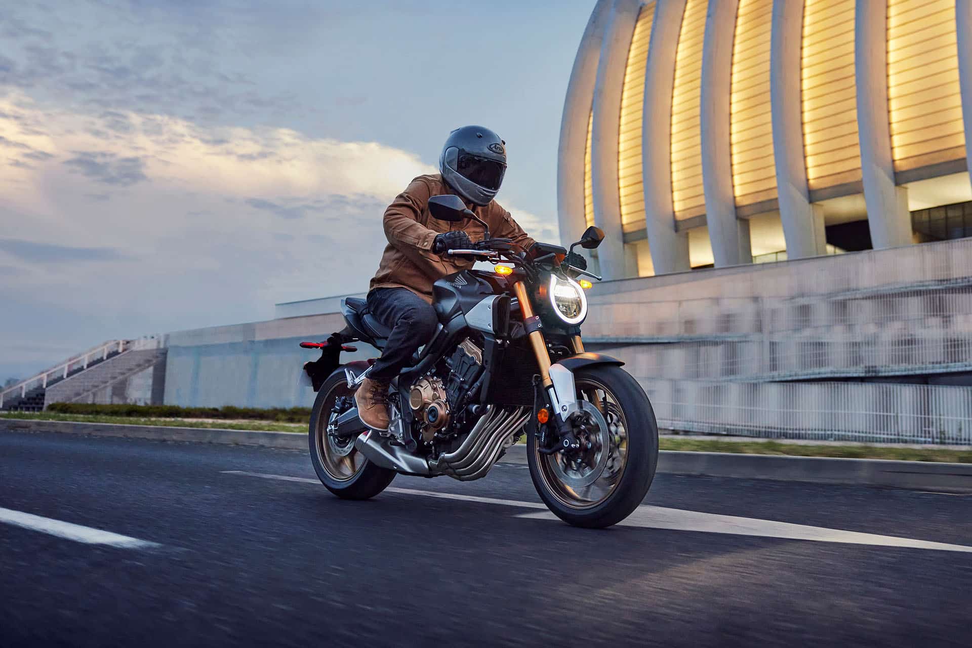 ¿La Honda CB650R es buena moto para un veterano?