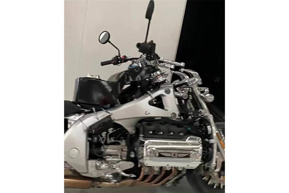 Do you remember the Great Wall 8-cylinder mega-cruiser?  We finally know what it sounds like