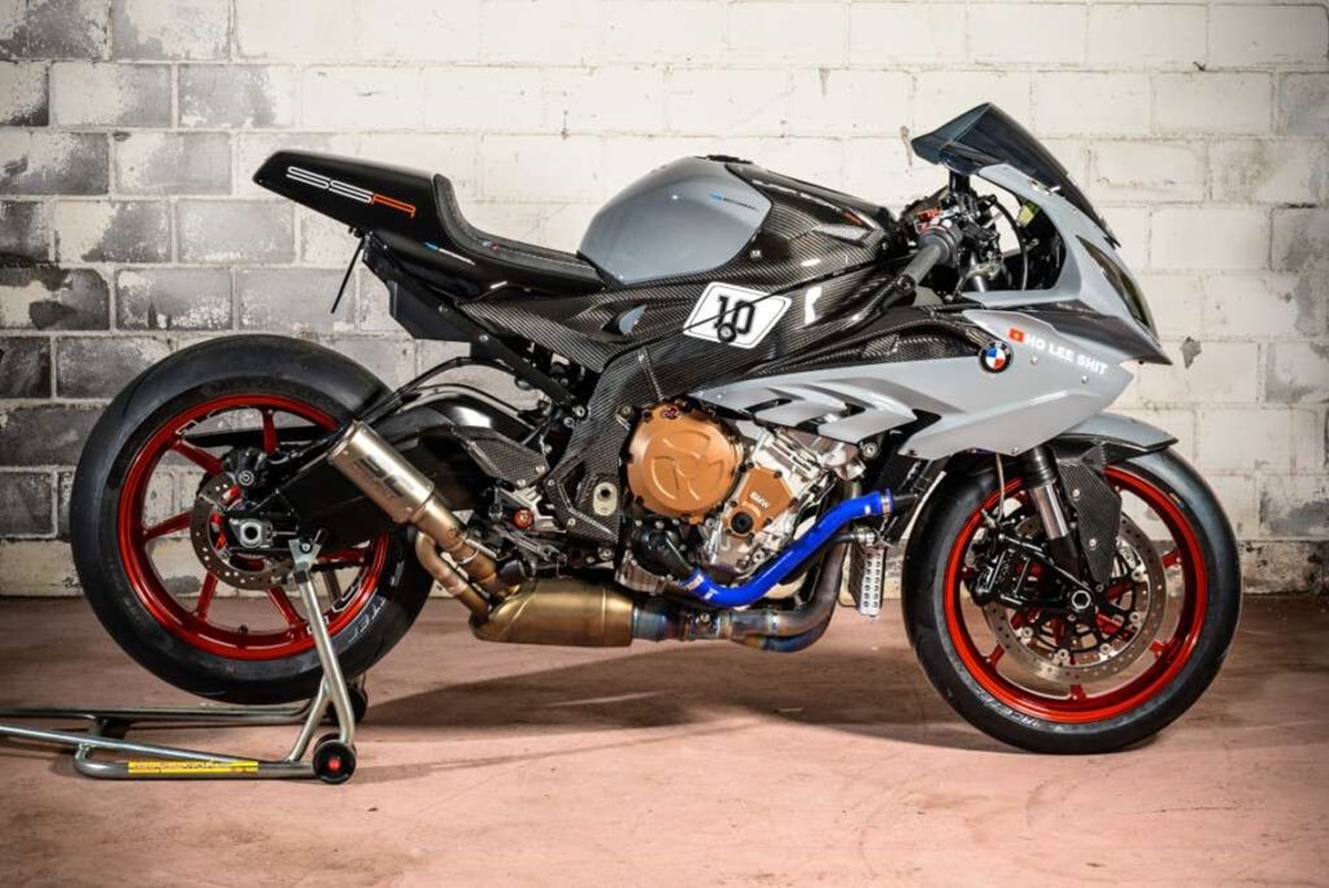 “SSR10” Super Short by VTR Customs: Intimidating sports combination