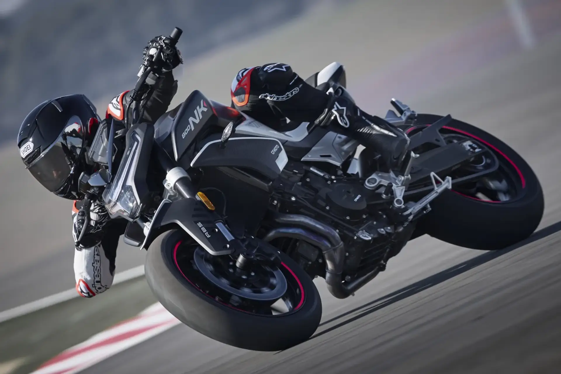 Red Dot para la CFMoto 800NK 2024