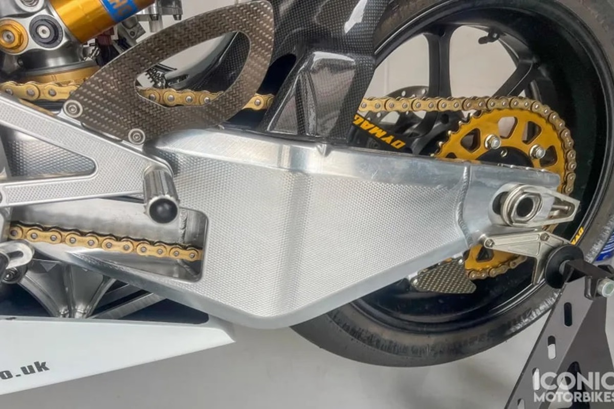 Yamaha YZF-R1 DR Moto: MotoGP performance for the most demanding