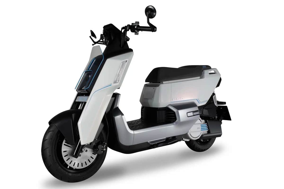 El concept híbrido PE 3 de SYM anuncia una autonomía de hasta 300 kilómetros