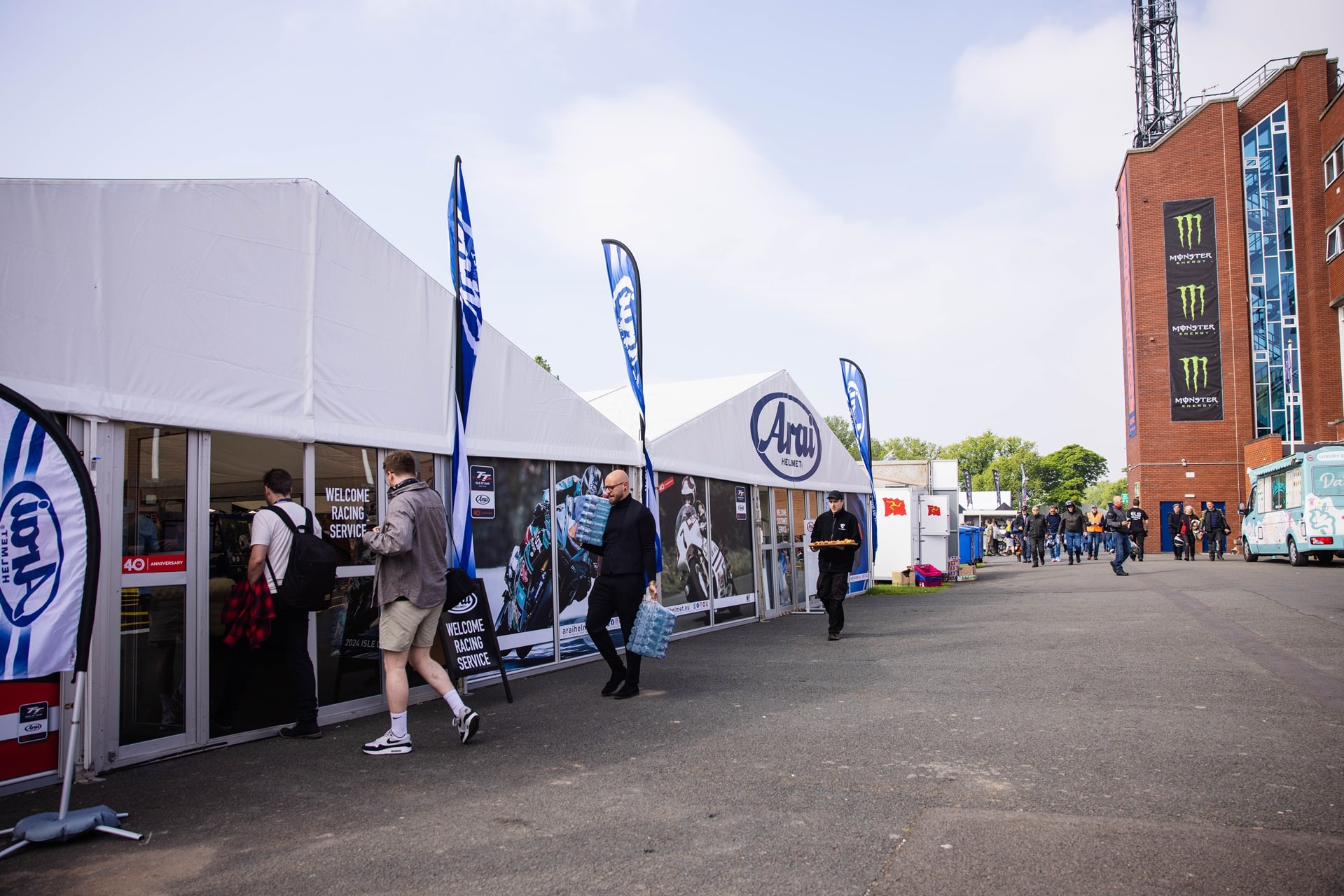 Arai and the Isle of Man TT celebrate their 40th anniversary of collaboration