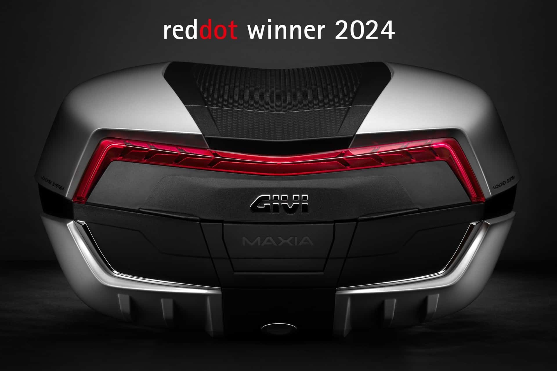 El baúl Maxia 5 de GIVI galardonado con un Red Dot Award