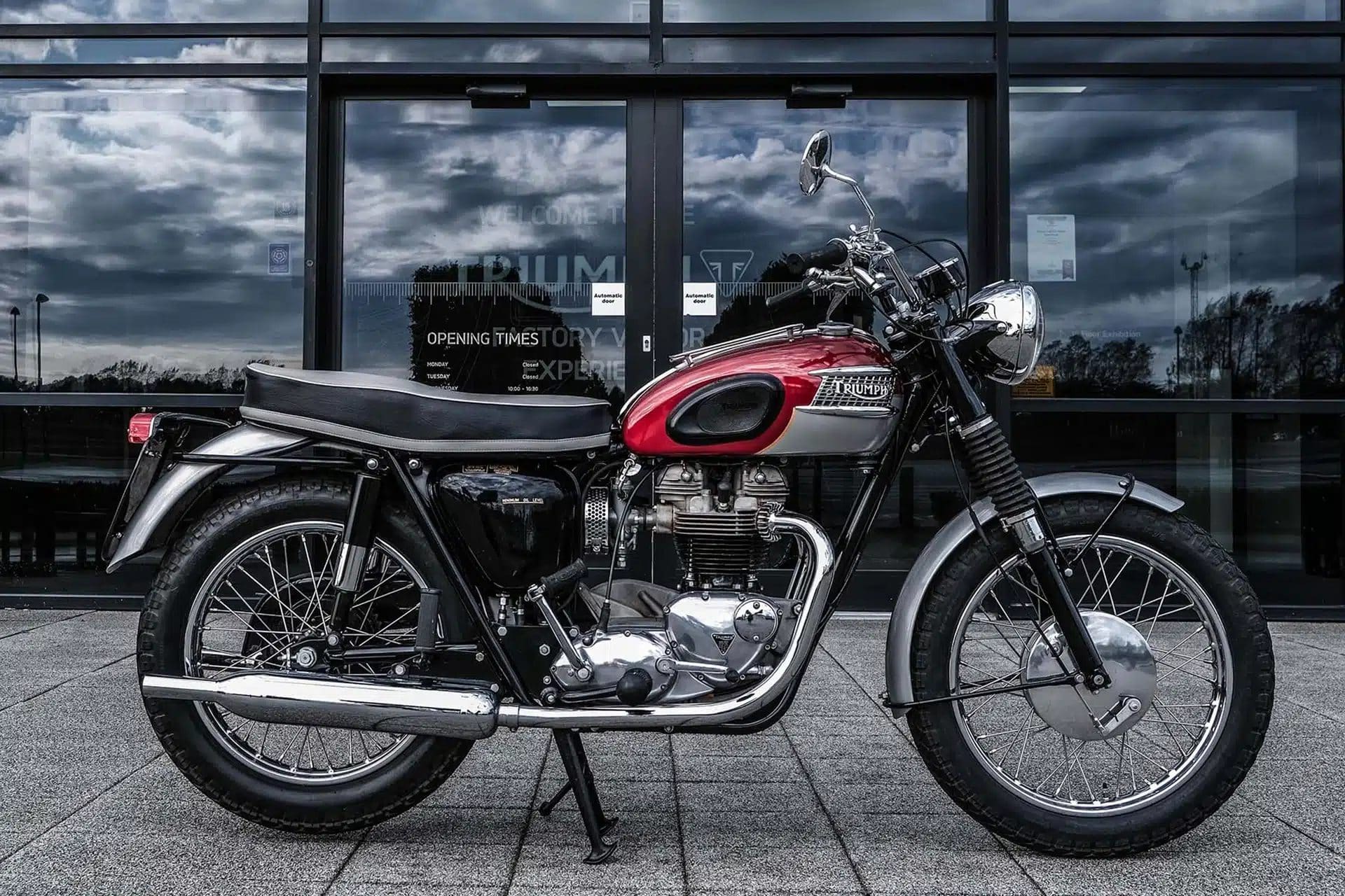 Triumph Elvis Presley