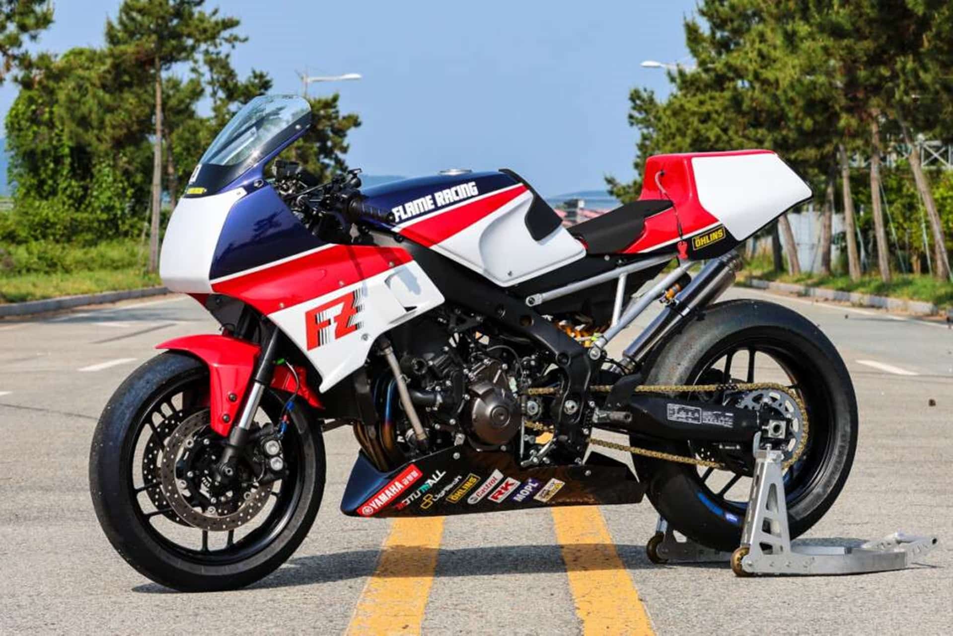 Yamaha “X-FZ900” By Crazy Garage: When the acronym XSR900 takes on another dimension