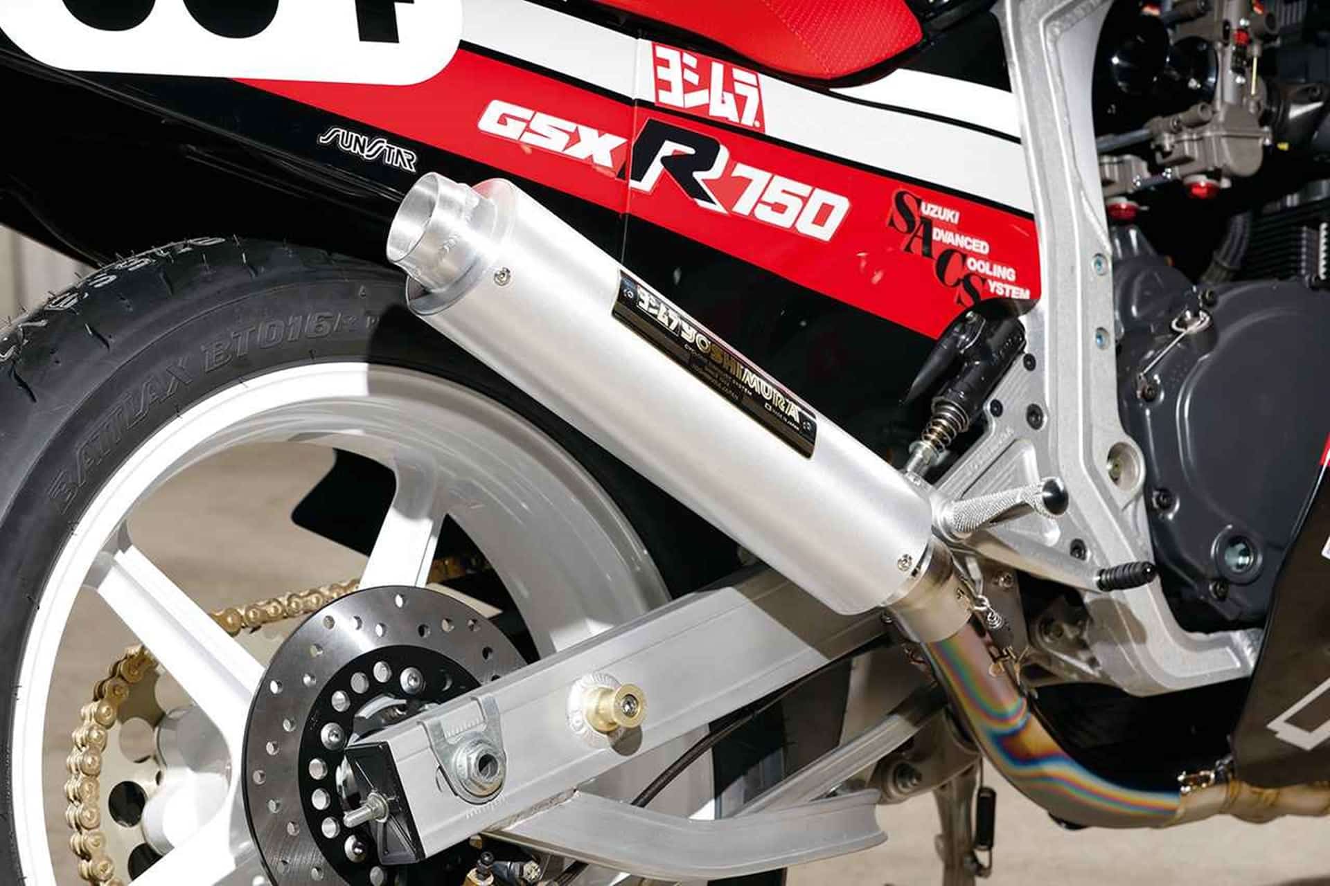 The eighties Gixxer will enjoy a second youth thanks to the "Oil Cooled Reactivation Project"Yoshimura's new initiative