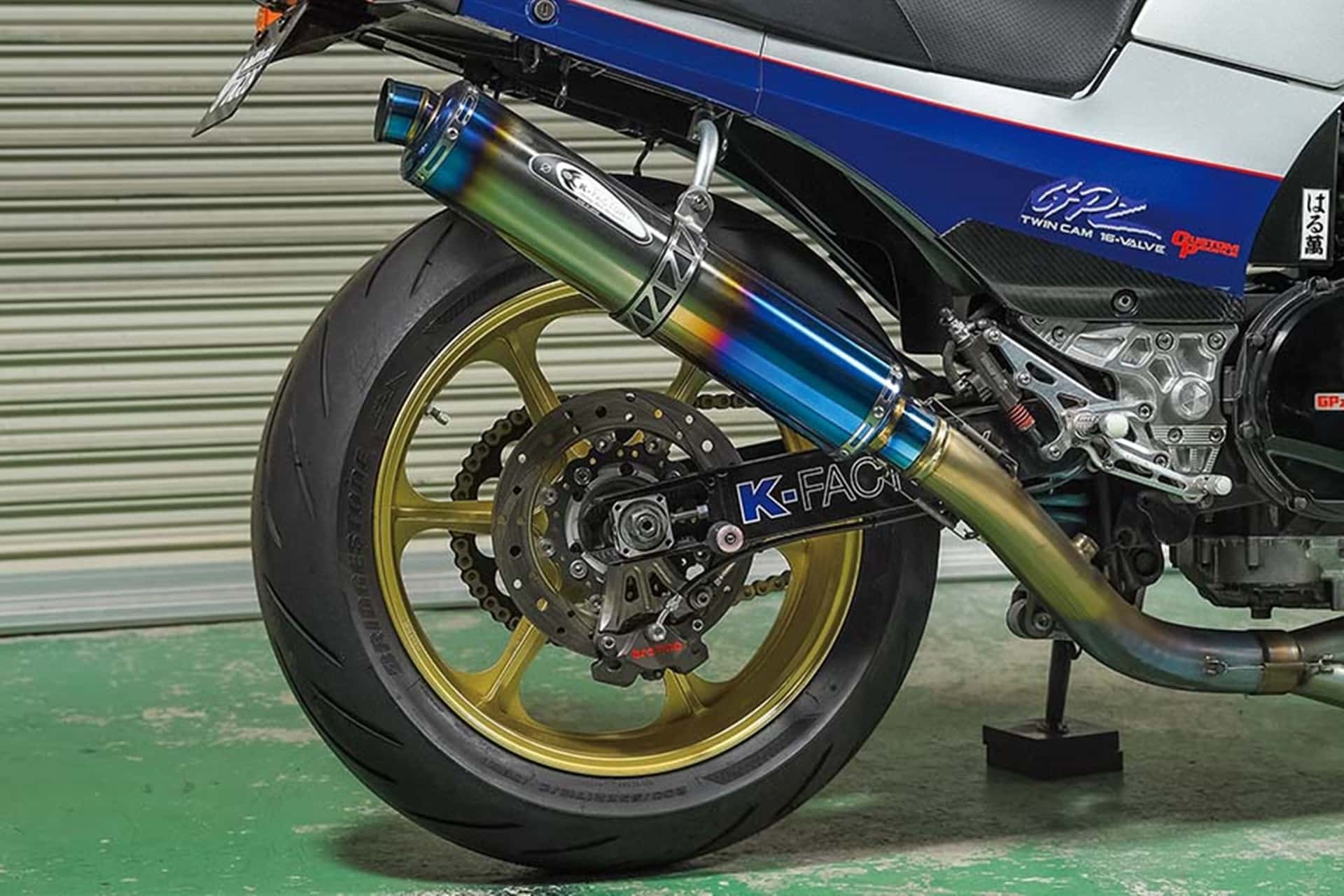 Bull Docker Tagos GPZ900R: Kawasaki Ninja in mode "Full restomod"