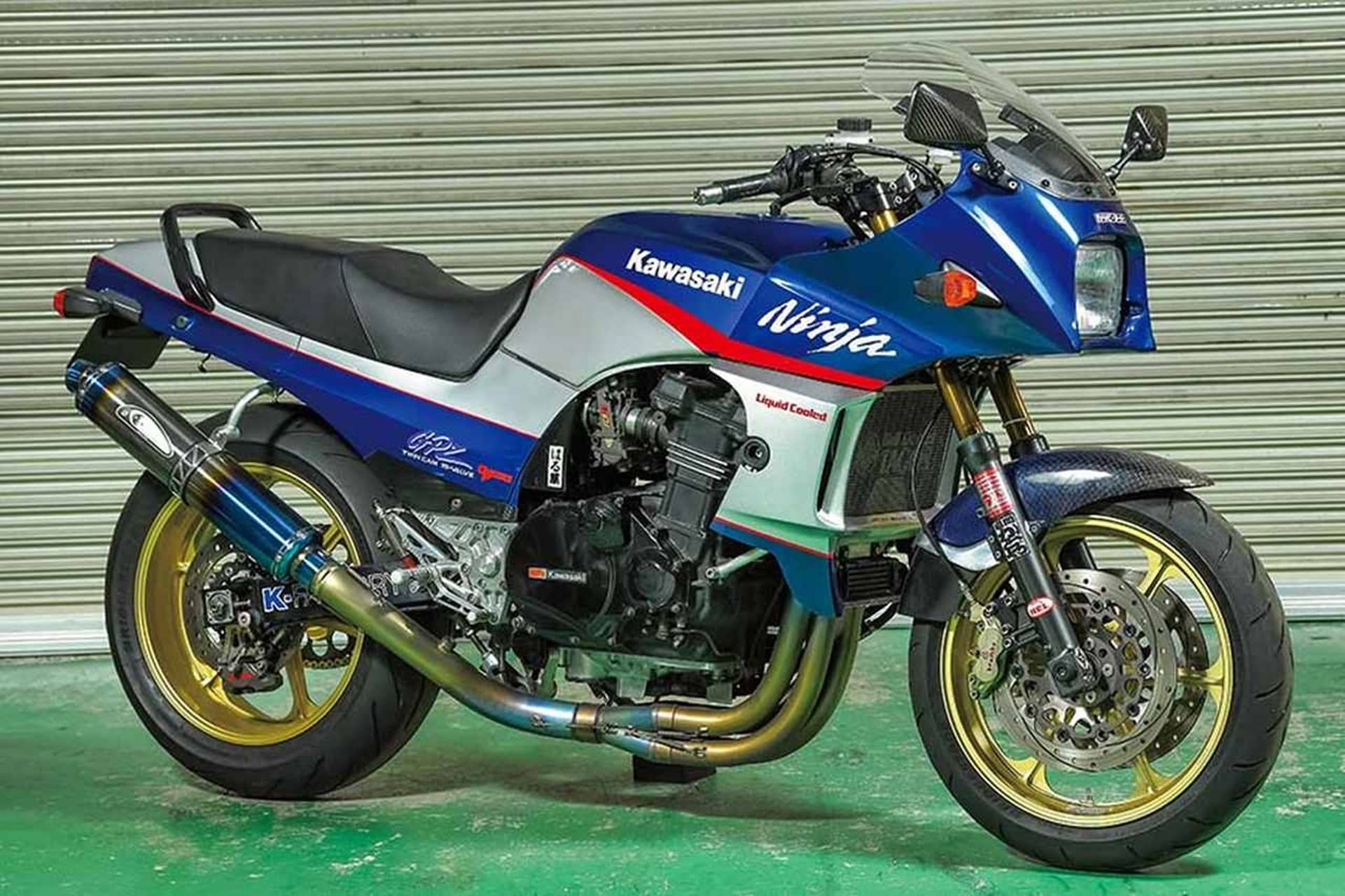Bull Docker Tagos GPZ900R: Kawasaki Ninja en modo "Full restomod"