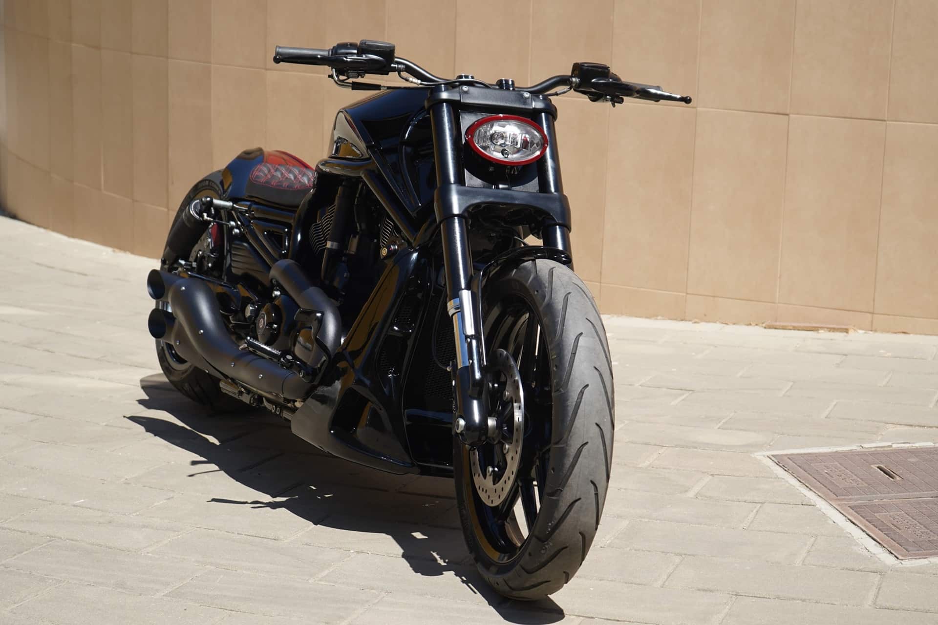 VROD 300 Black&Red: The latest Harley preparation "Made in LDK"