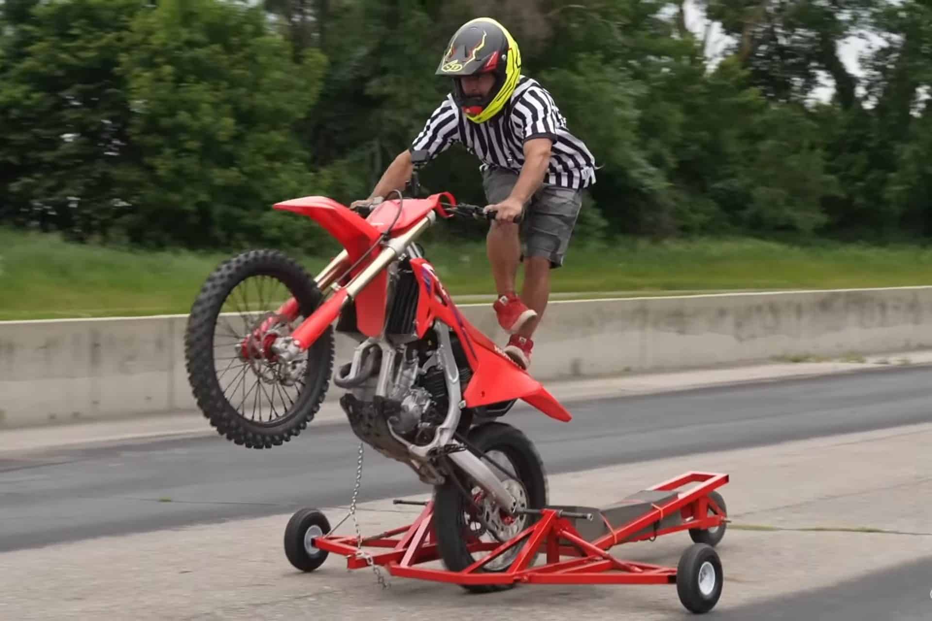 Máquina caballitos Cboys TV