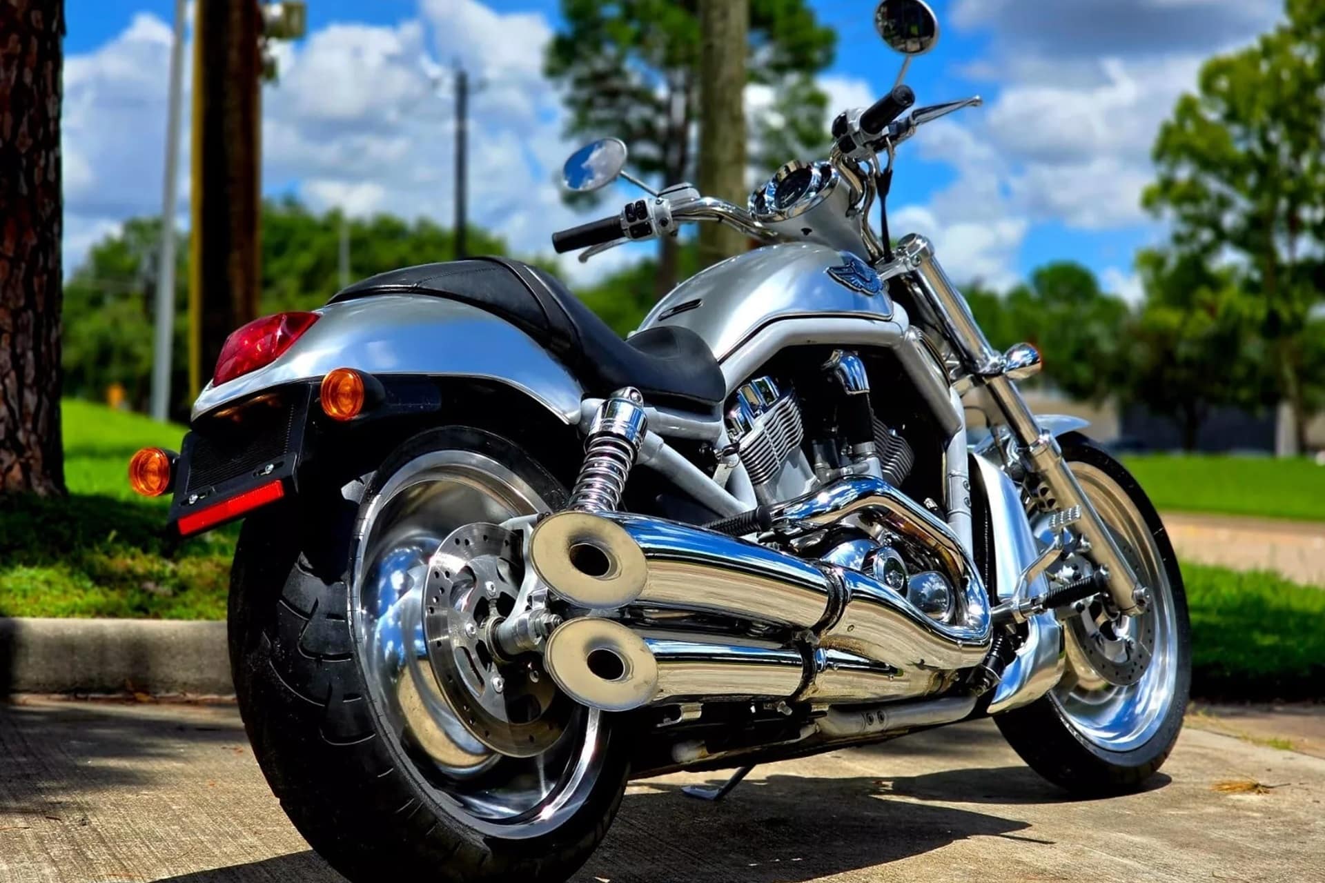 A V-Rod 100th Anniversary Edition has just gone on sale and it could have been yours for under €6,000!