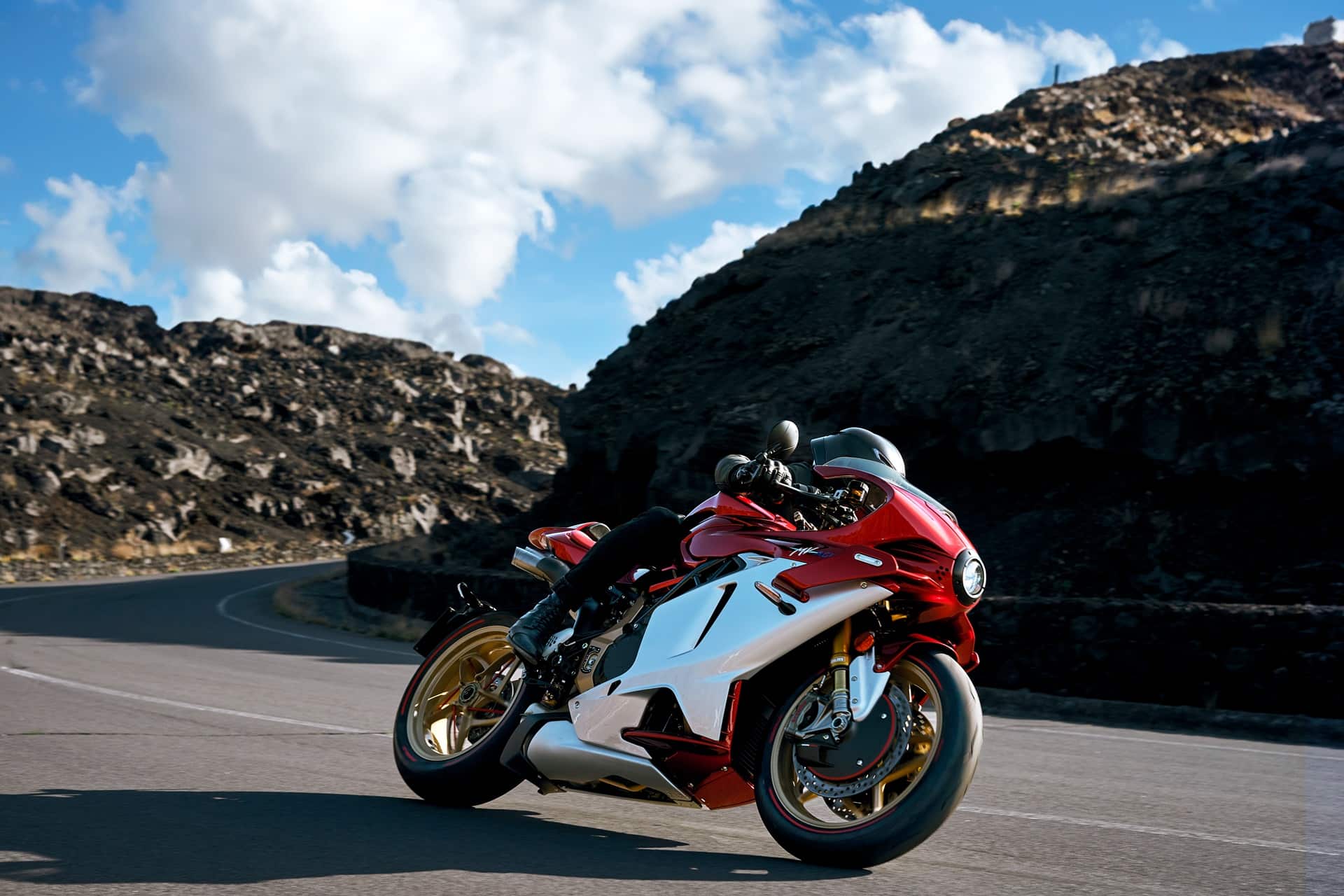 MV Agusta Superveloce 1000 Gold Series