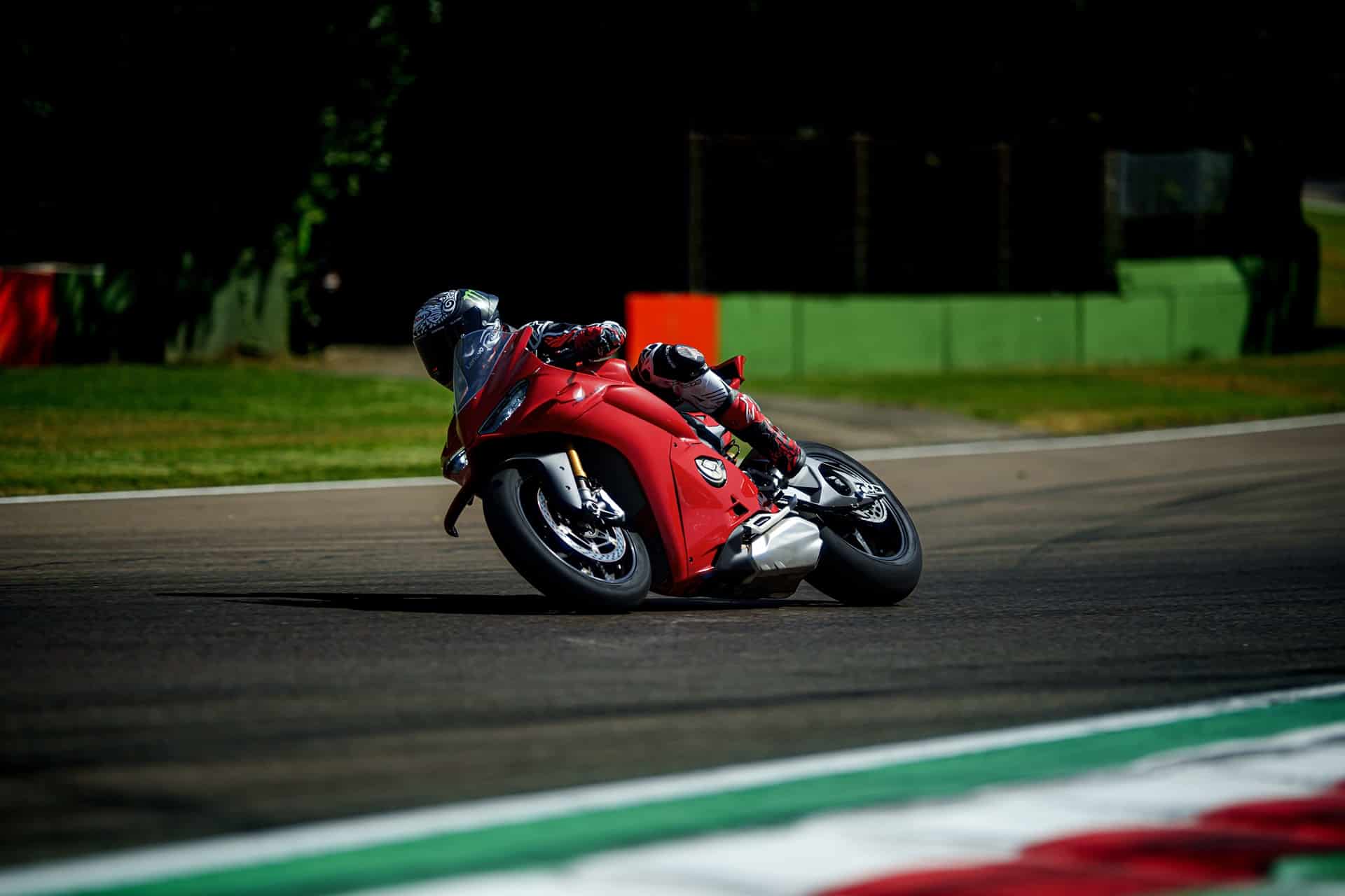 Ducati Panigale V4 2025