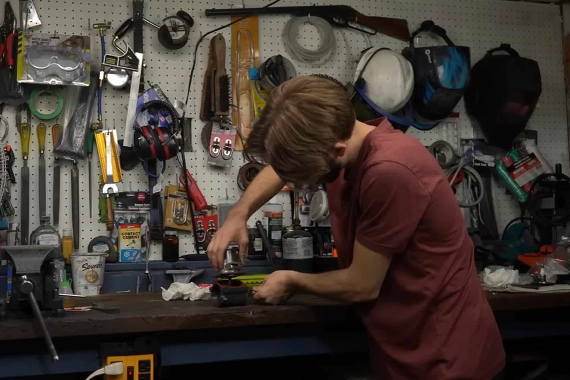 "Handyman" in sight: Build a 2T engine with hardware parts