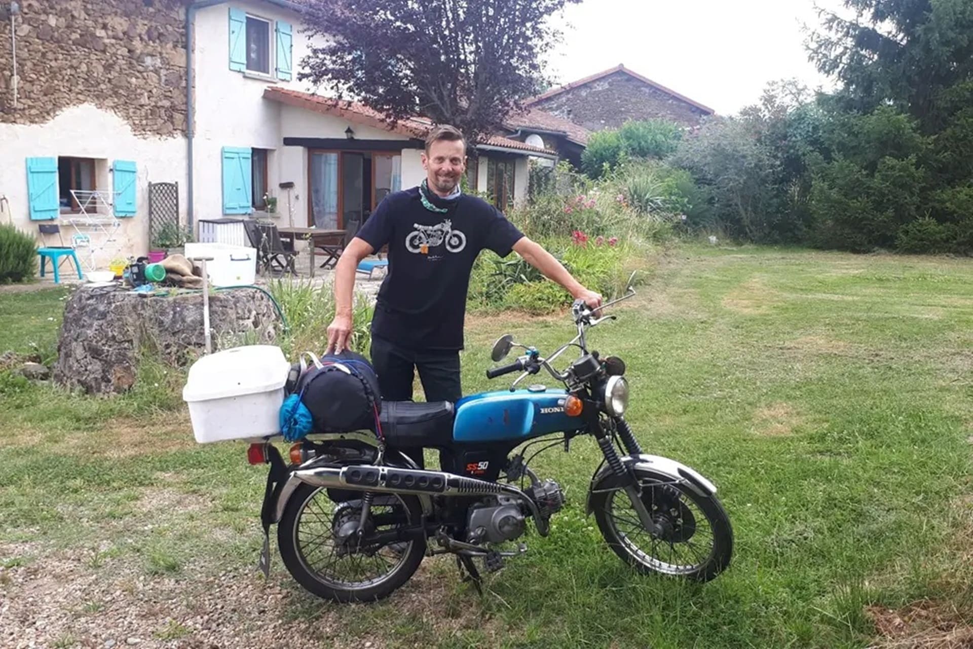 De Reino Unido a Estambul en una Honda SS50: Un "Road Trip" no apto para impacientes