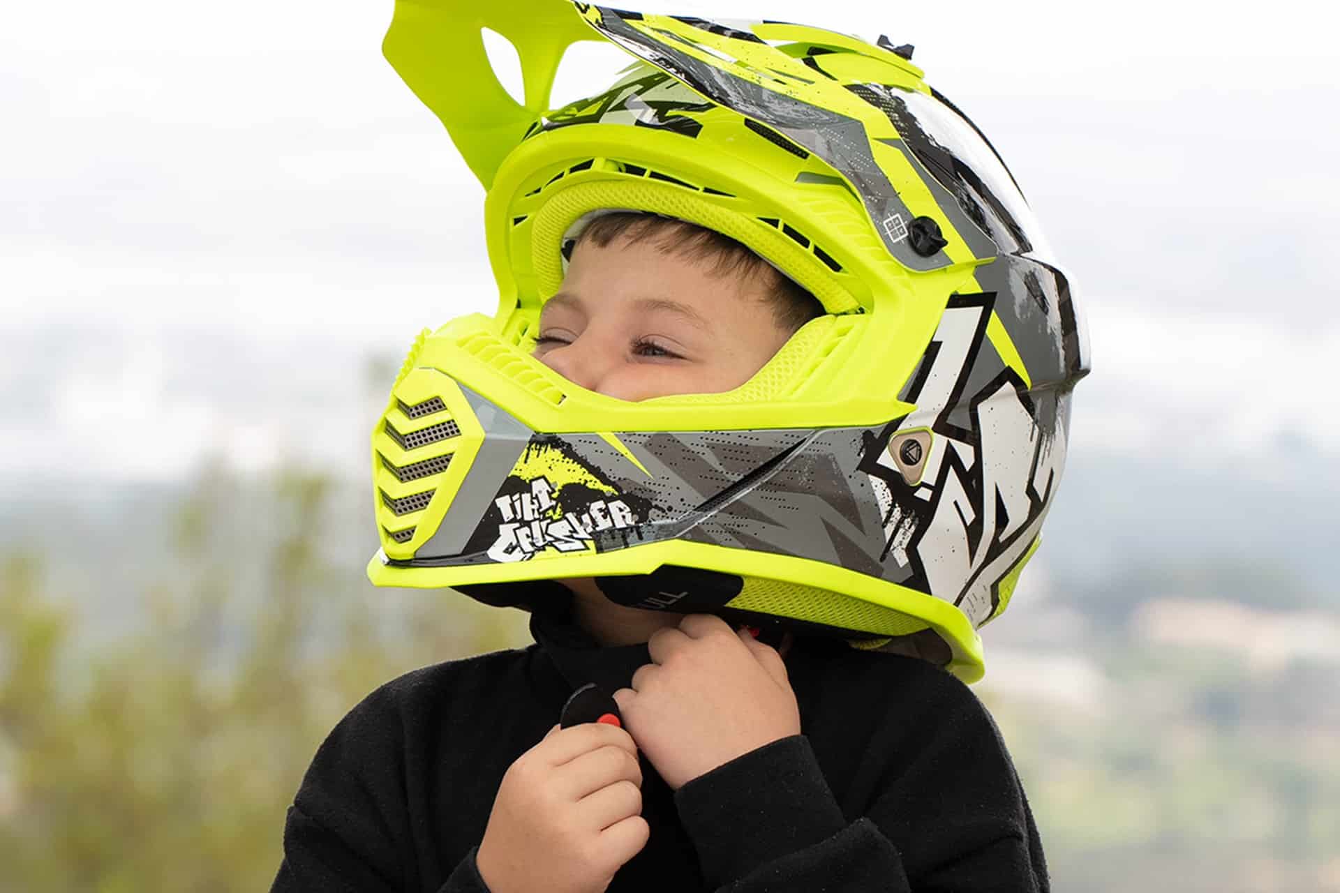 LS2 y su gama específica de cascos para niños, preocupados por la seguridad de los moteros más jóvenes