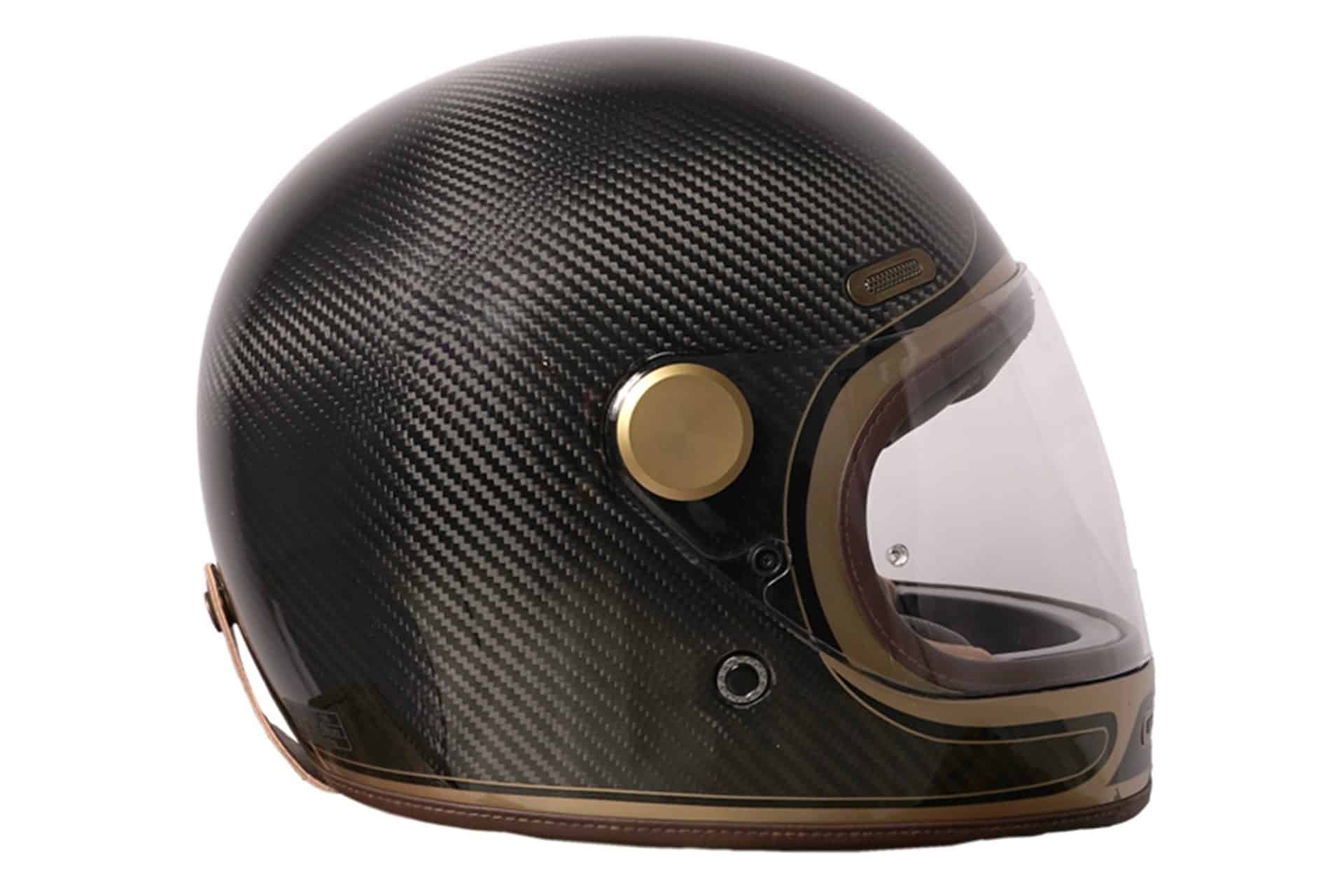 By City Roadster III, the new Full Carbon helmet from the Spanish brand