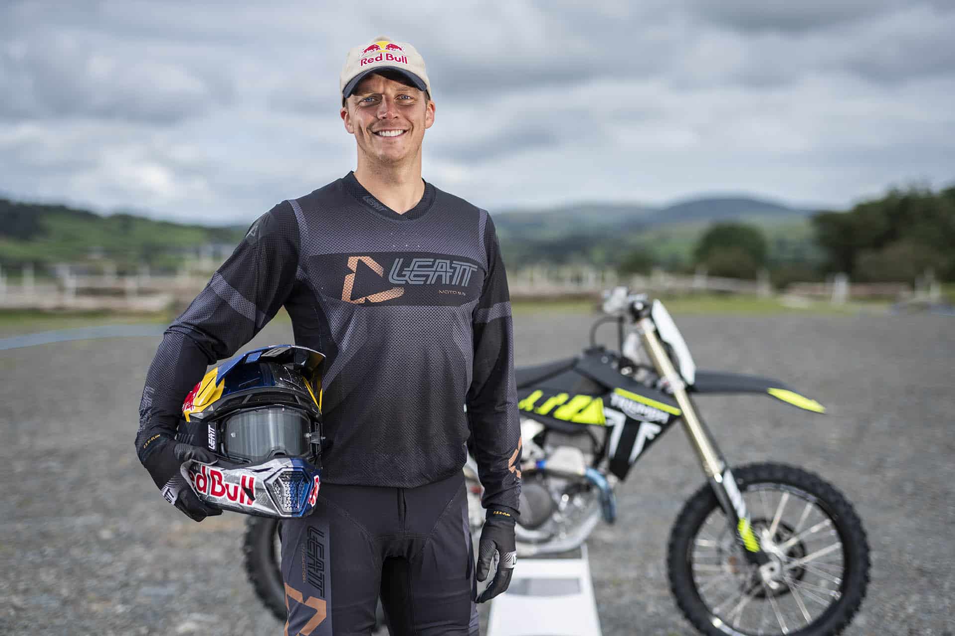 Triumph Racing confirma su paso al enduro de la mano de Jonny Walker