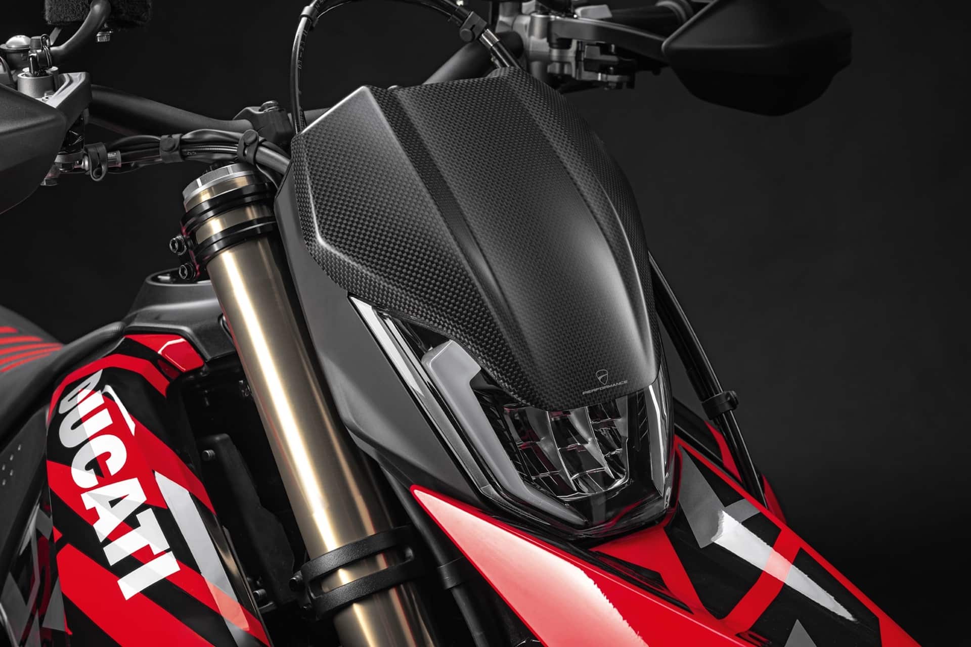 The Hypermotard 698 Mono goes one step further thanks to Ducati Performance accessories