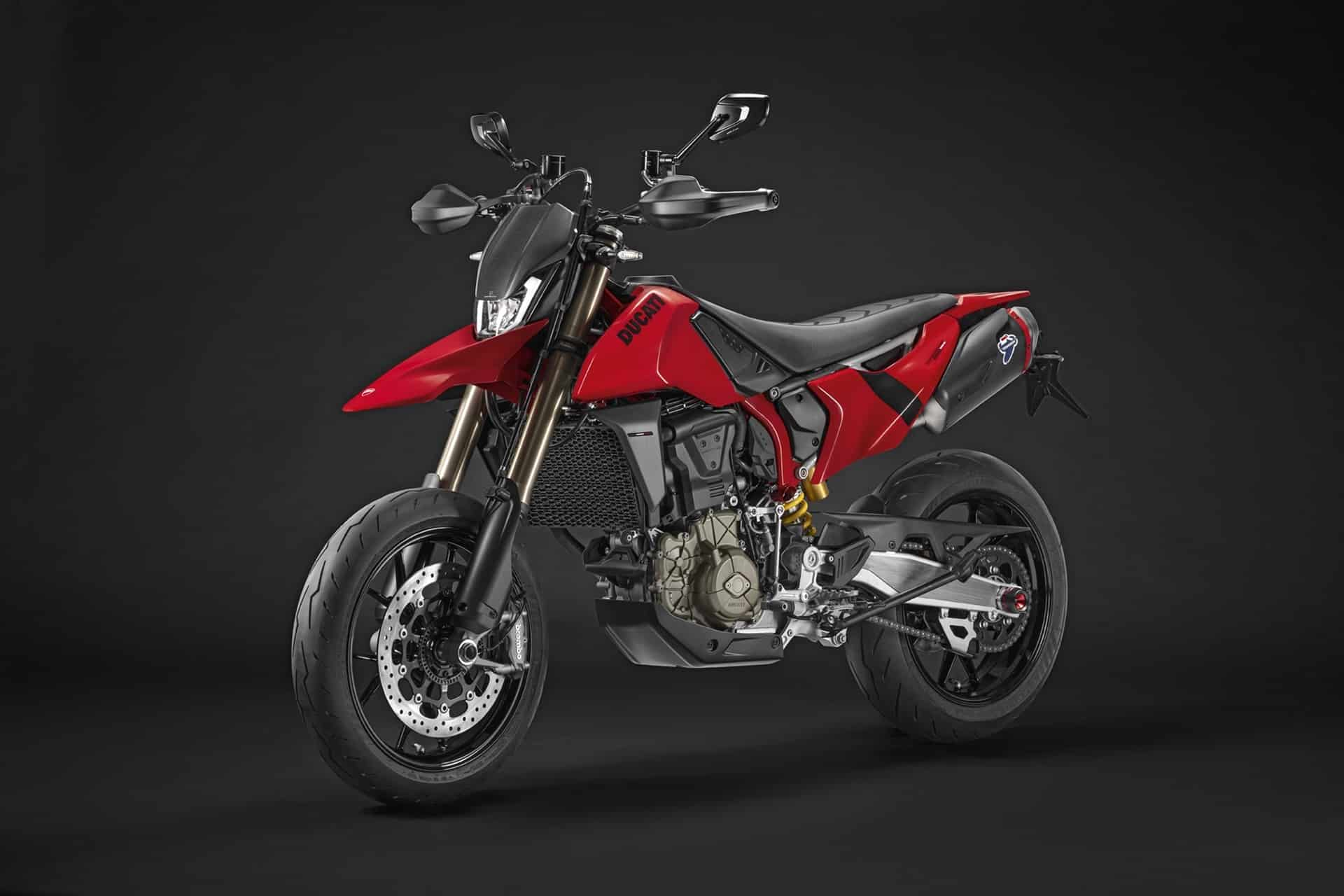 La Hypermotard 698 Mono va un paso más allá gracias a los accesorios Ducati Performance