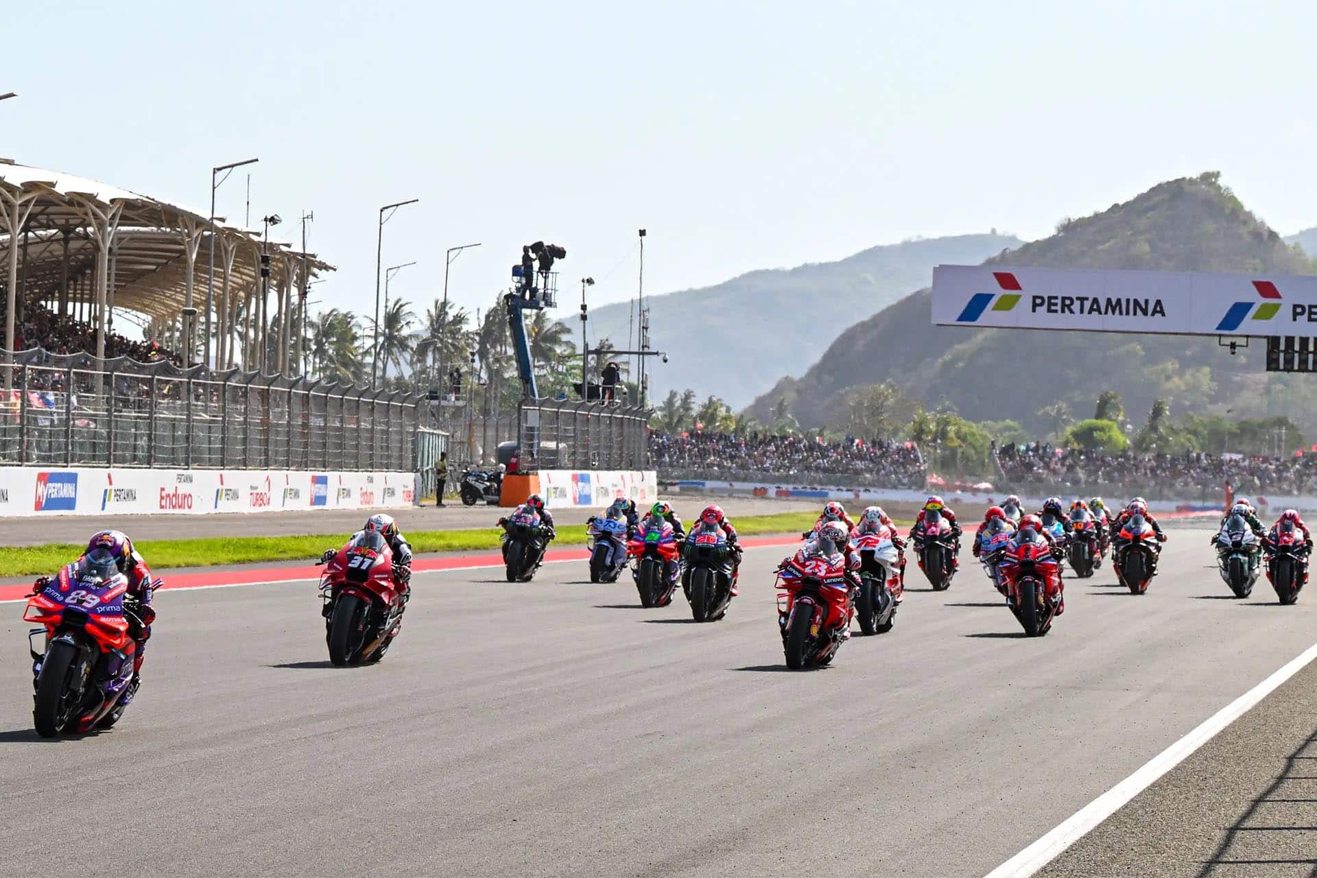GP de Indonesia 2024: Bagnaia y Martín se reparten las victorias y suben la apuesta