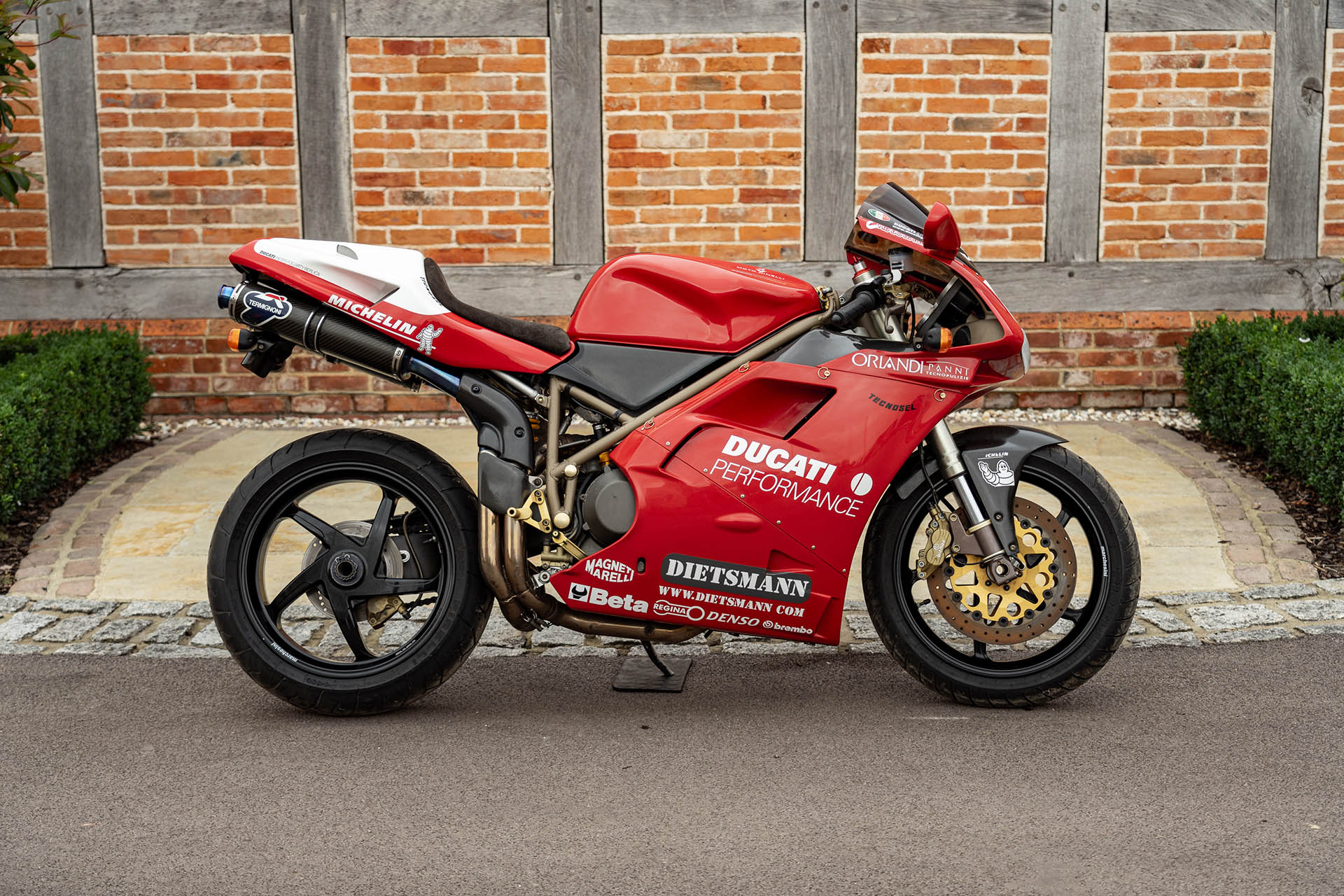 Ducati 916 SPS Carl Fogarty Replica from 1999