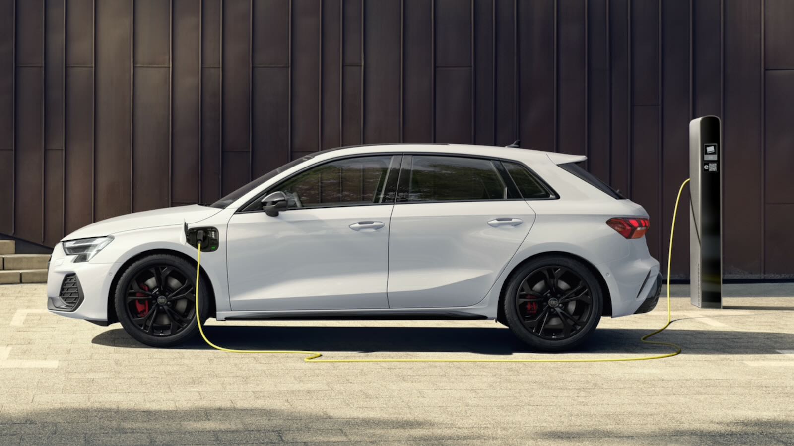 Audi A3 Sportback TFSIe, the plug-in hybrid version comes in two versions