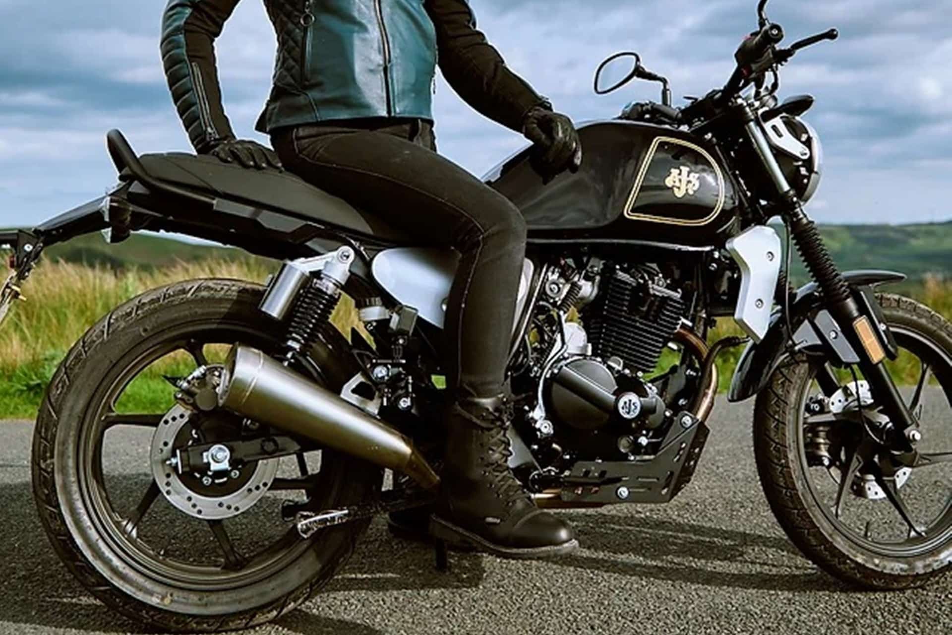 Bilston 125, the new model of the reborn AJS Motorcycles