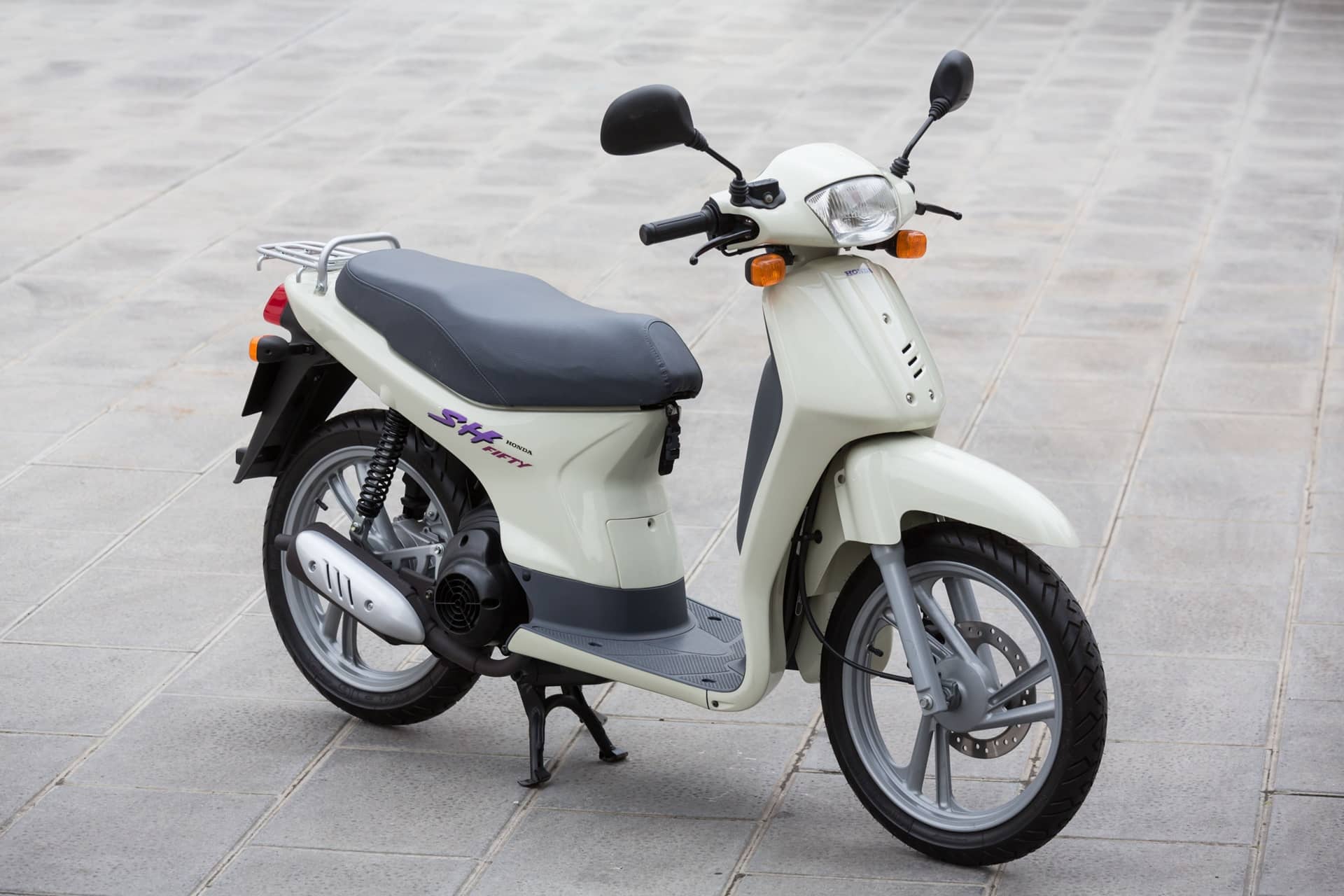 The Honda SH turns 40 years old