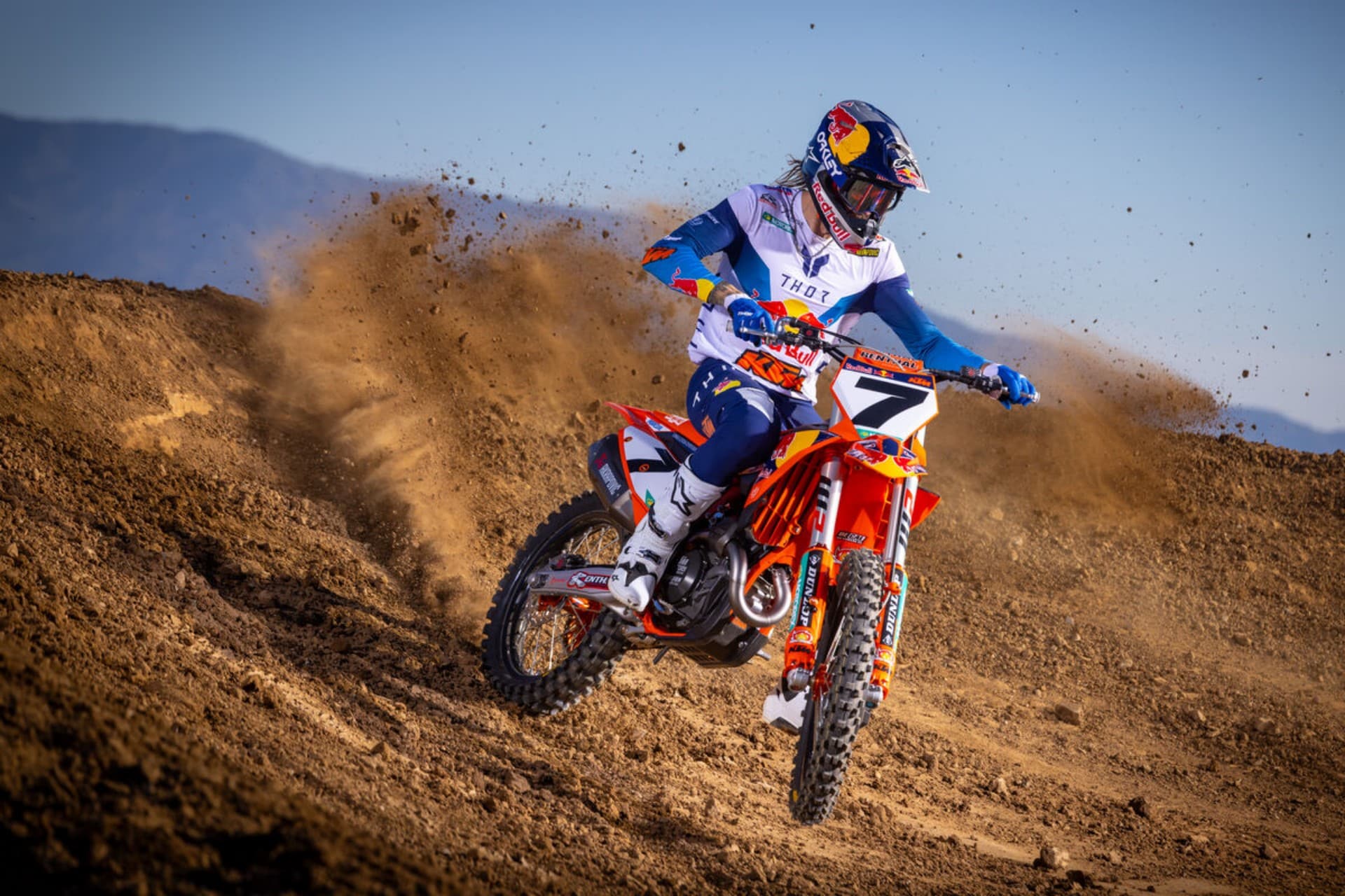 KTM 450 SX-F and KTM 250 SX-F Factory Edition 2025