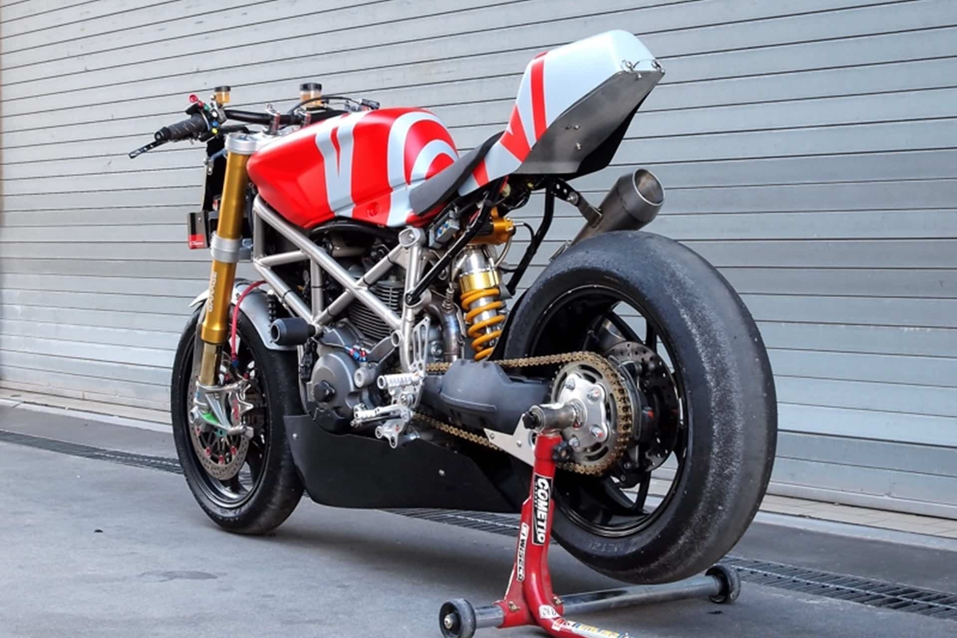 Ducati Hypermotard 796 by Crazy Garage
