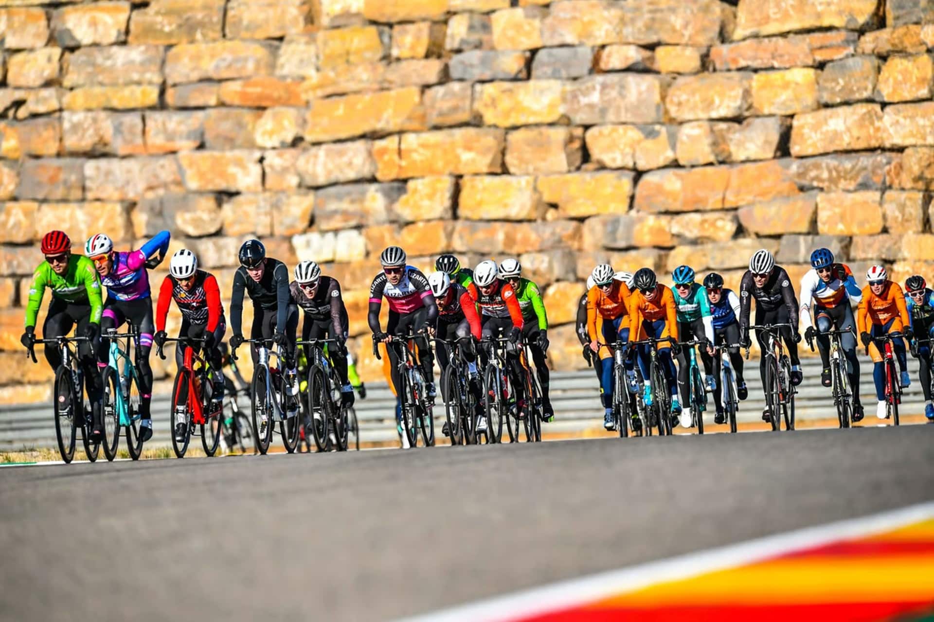 MotorLand will allocate the benefits of the La Invernal 2025 charity race to Alzheimer's patients in Bajo Aragón
