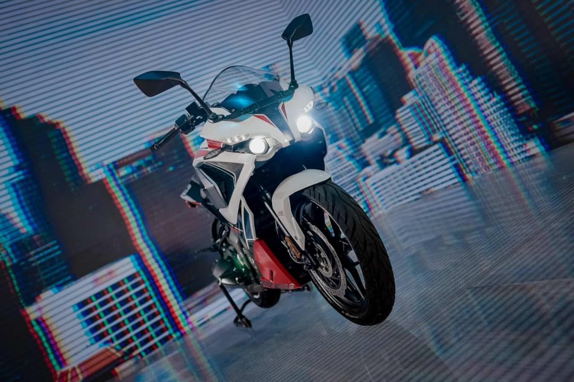 jaj Pulsar RS200 2025