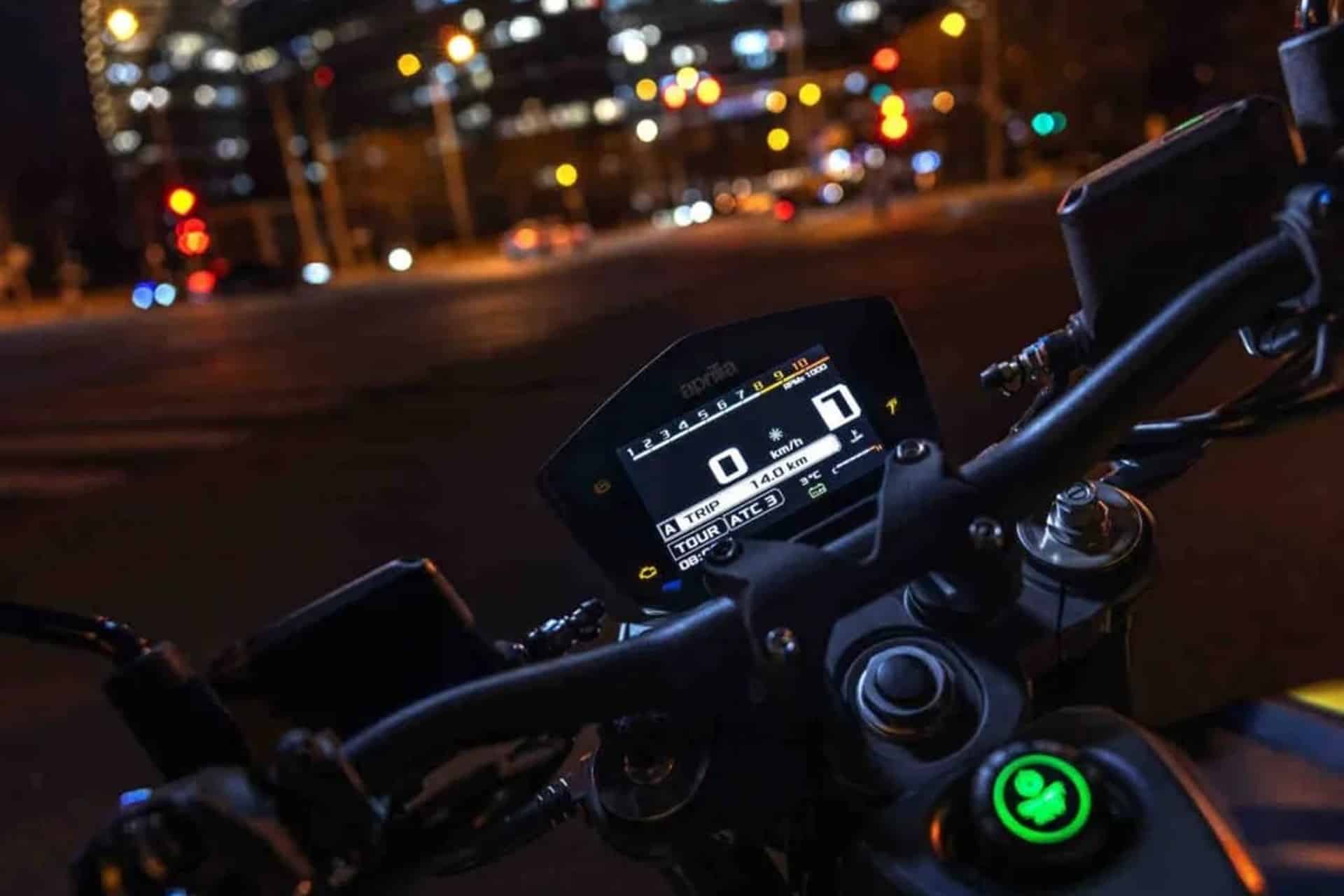 The launch of the "new" Aprilia Shiver 900 on the Chinese market