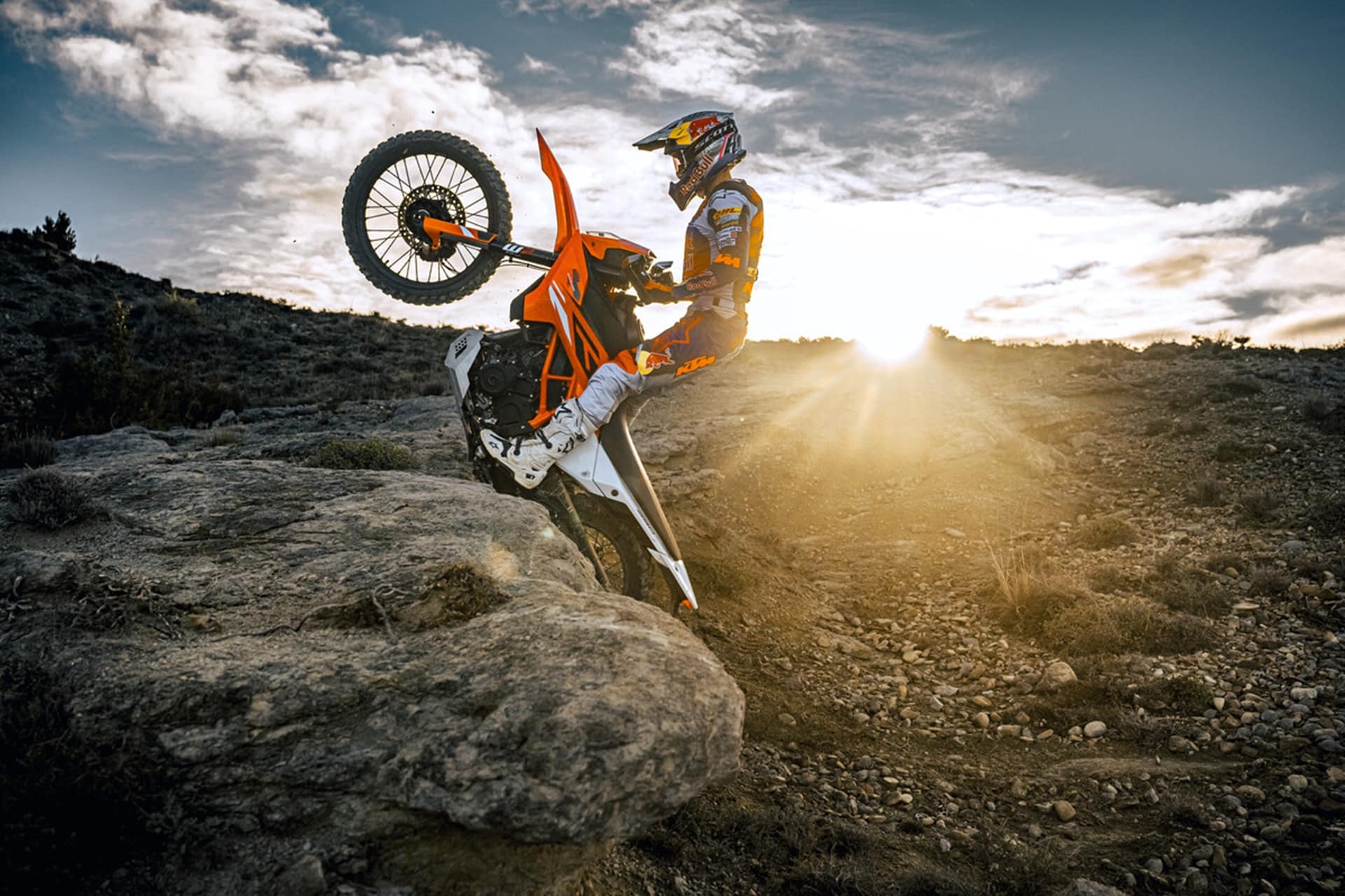La gama Offroad de KTM estrena las nuevas 125 Enduro R y 390 Enduro R 2025