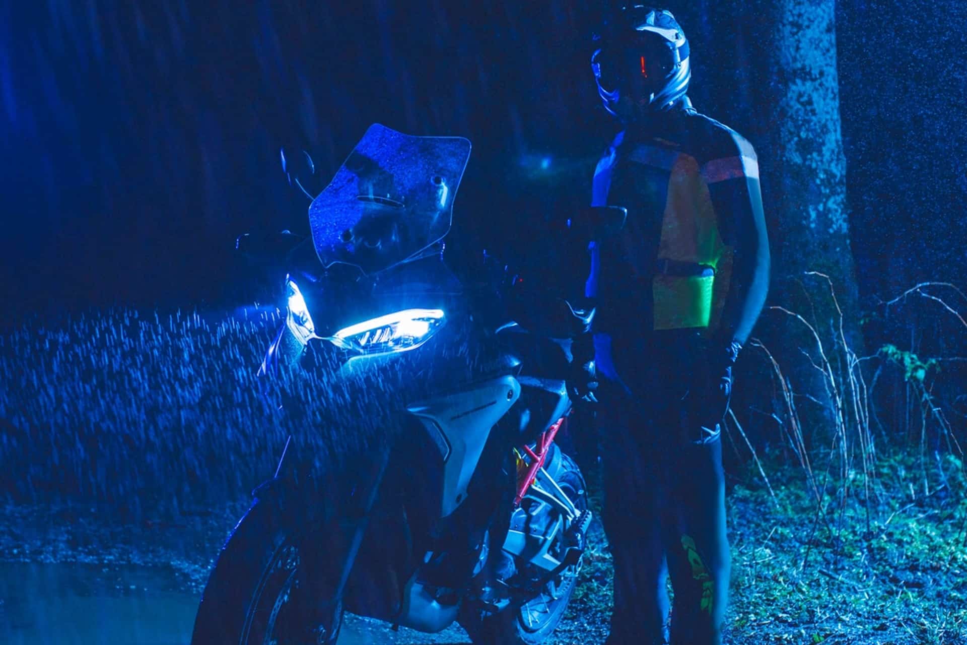 Línea de productos impermeables de SPIDI 2025: Protección, comodidad y funcionalidad para los motoristas