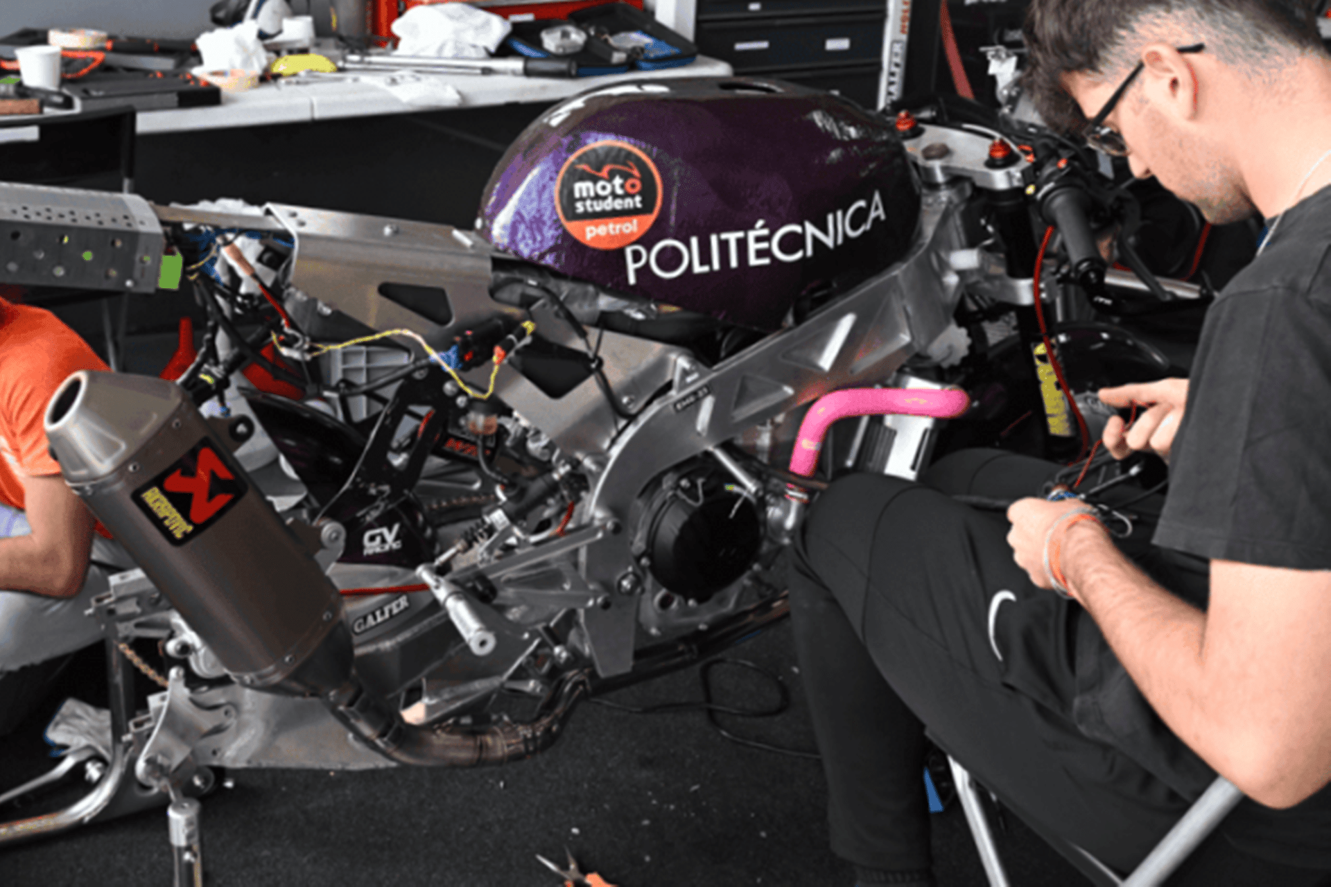 Bridgestone chosen as official tire supplier of MotoStudent 2025