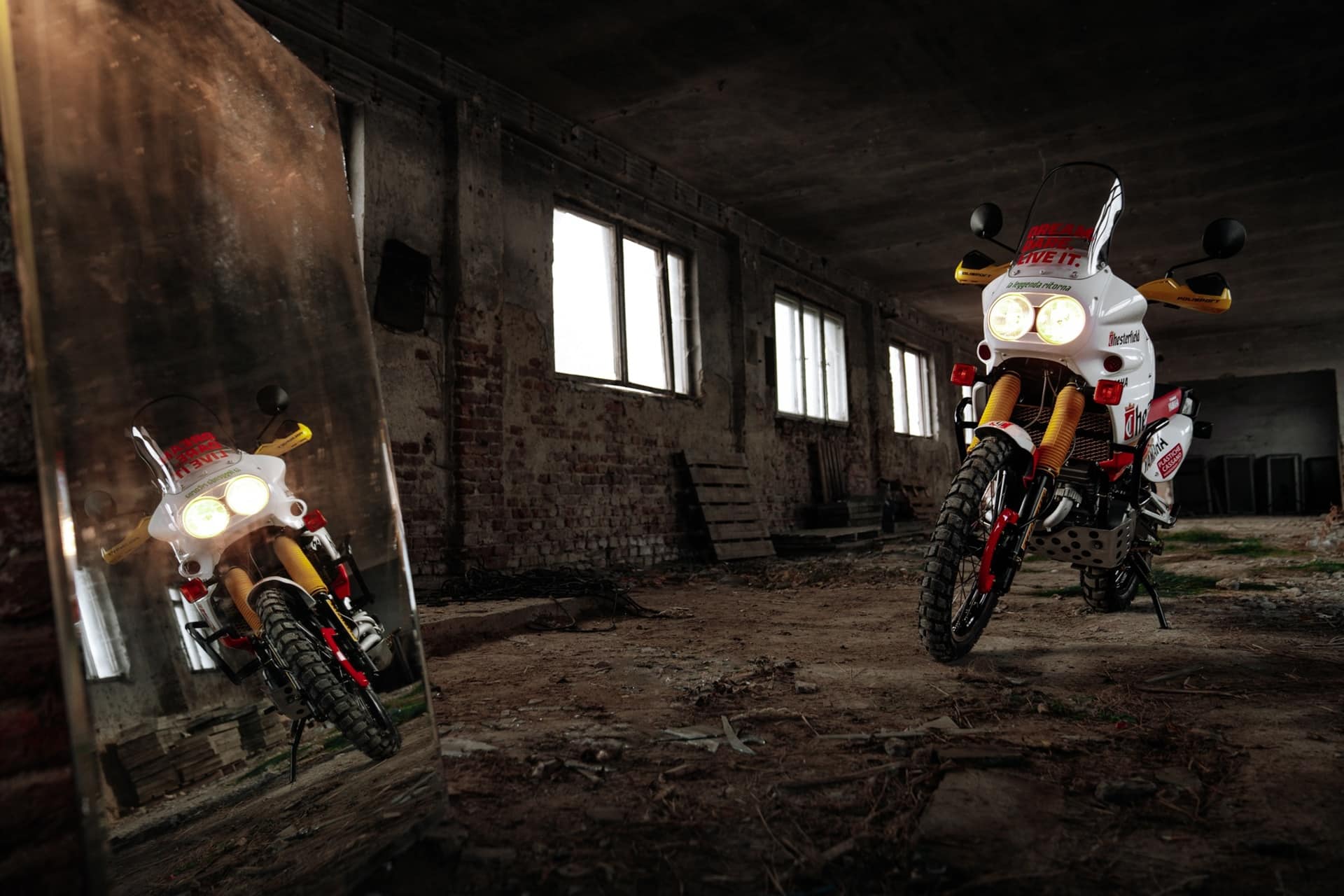 Yamaha Super Ténéré Chesterfield Edition by Bike Factory: Tribute to Classic Dakar