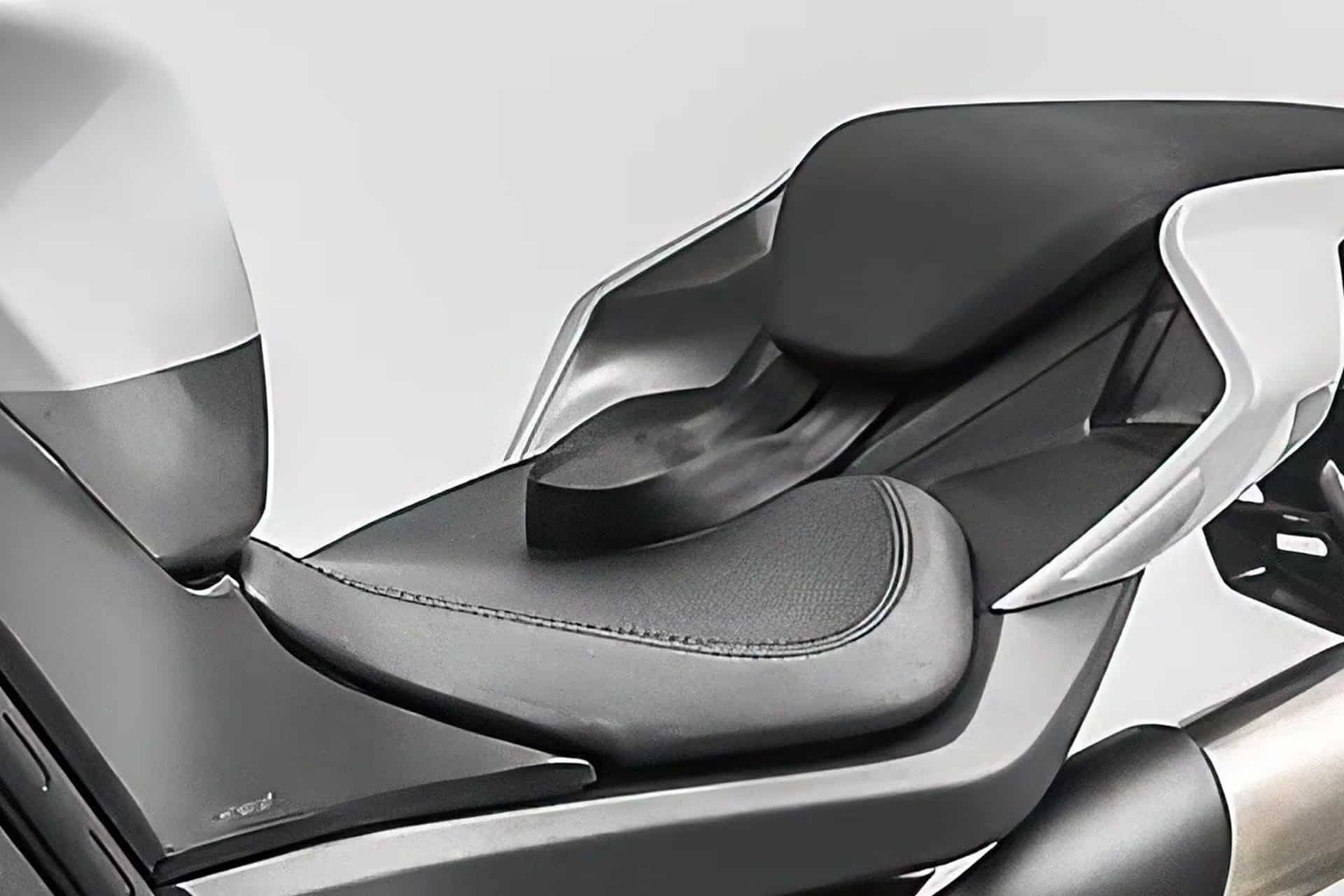 El cinturón de seguridad patentado por CFMoto podría incorporarse entre el equipamiento de serie de la nueva 750SS