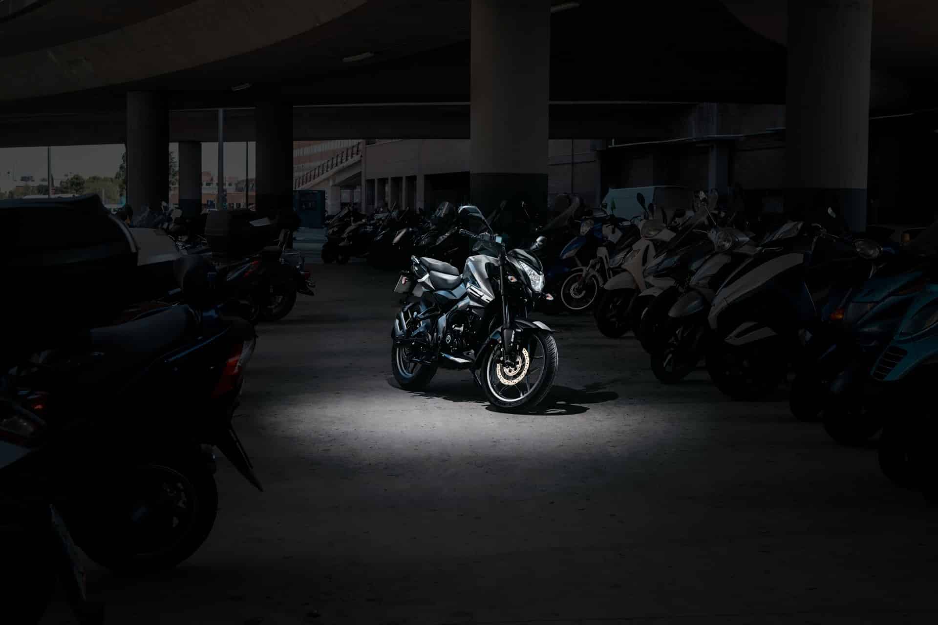 Bajaj dominate and press