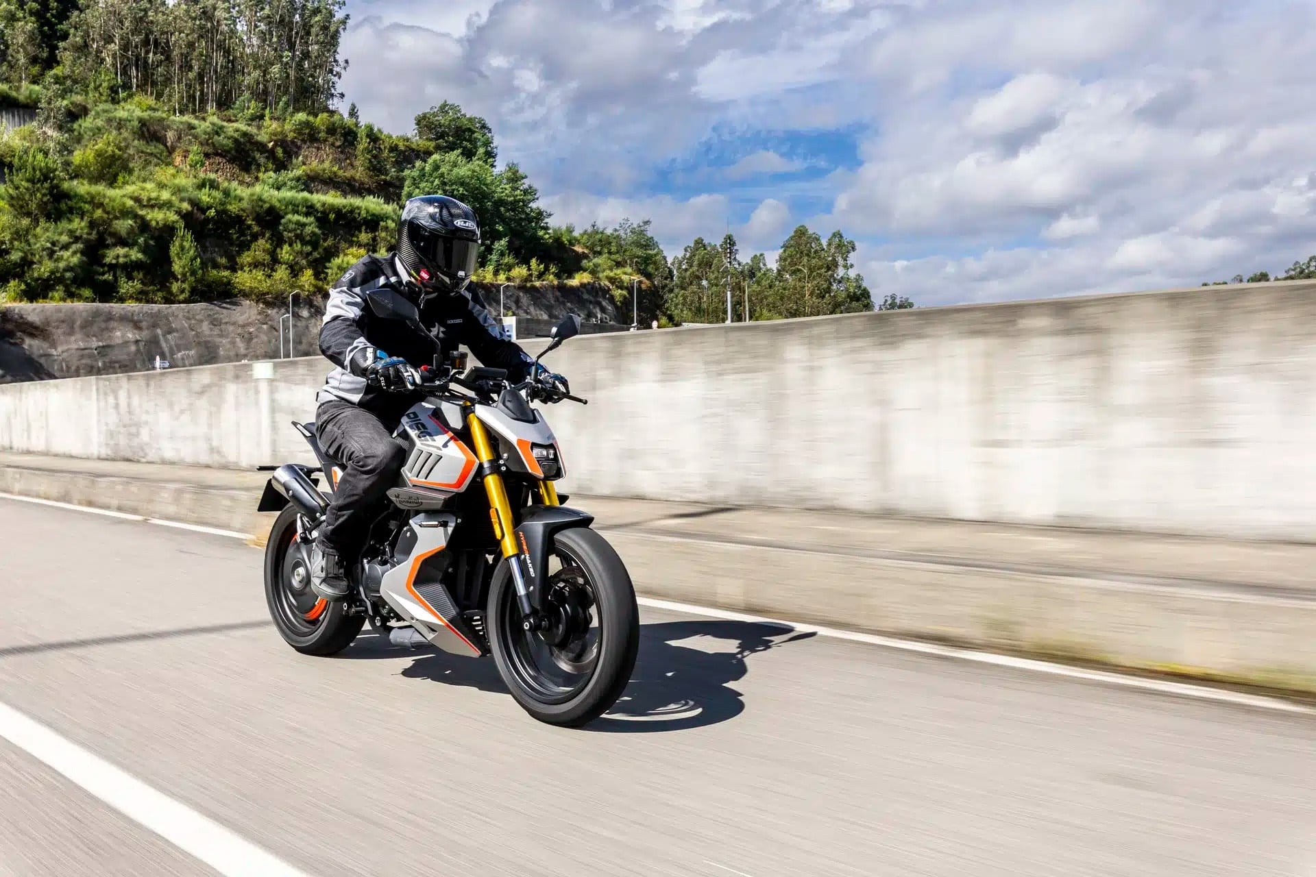 FB MONDIAL PIAGA 452 2025