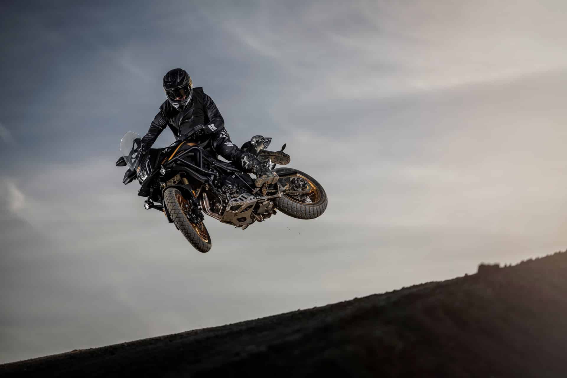 MITT TT 555 GOLD EDITION 2025