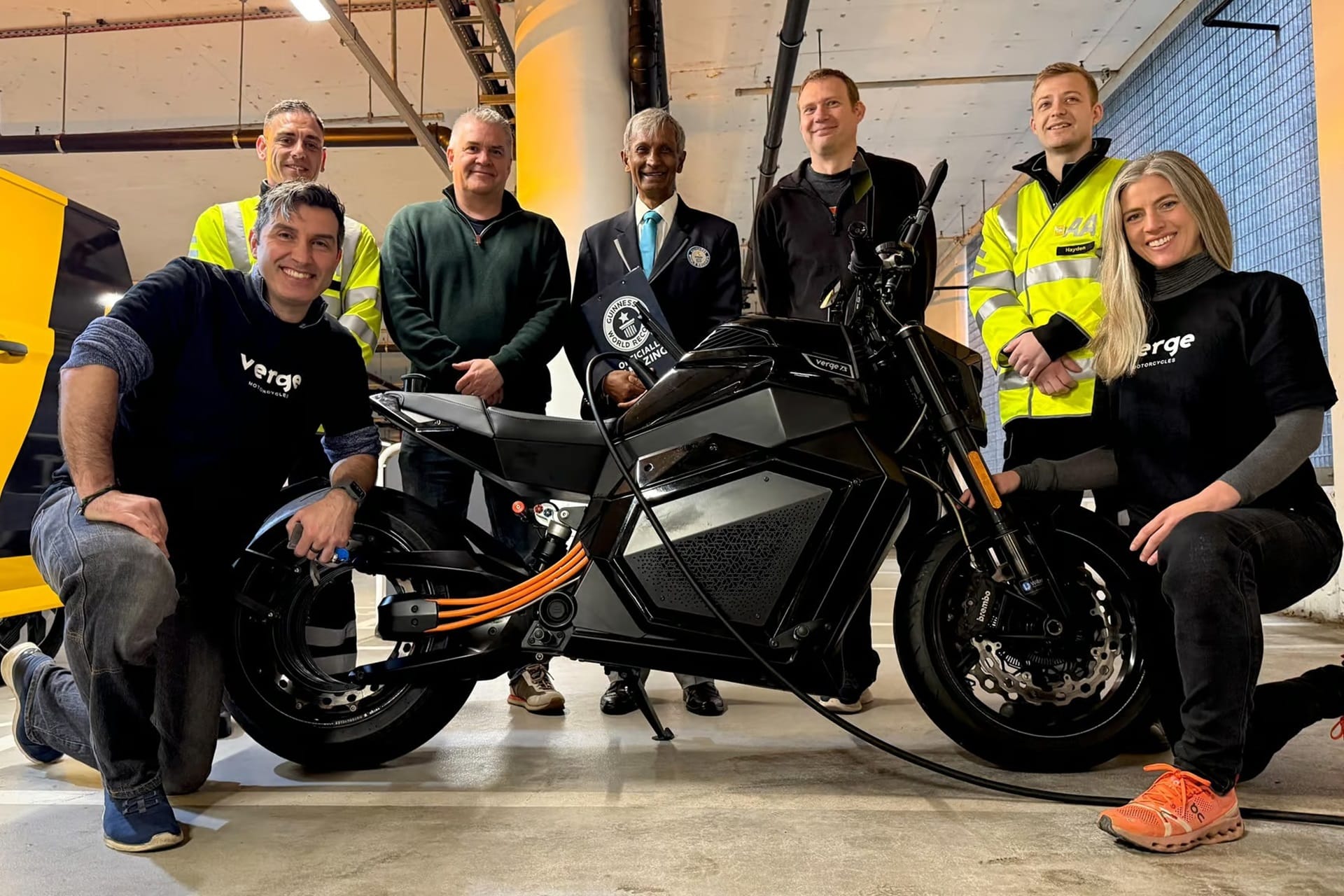 Verge Motorcycles bate un récord Guinness de distancia recorrida, con una sola carga, a los mandos de una TS Pro