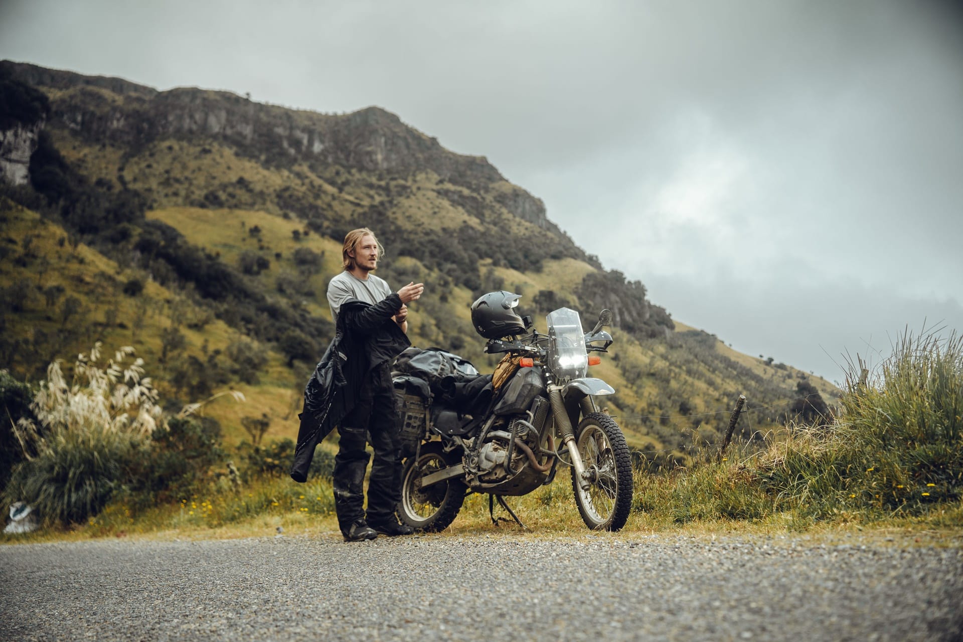 Rev’it! Sand 5 H2O 2025: Cinco generaciones de protección integral sobre la moto