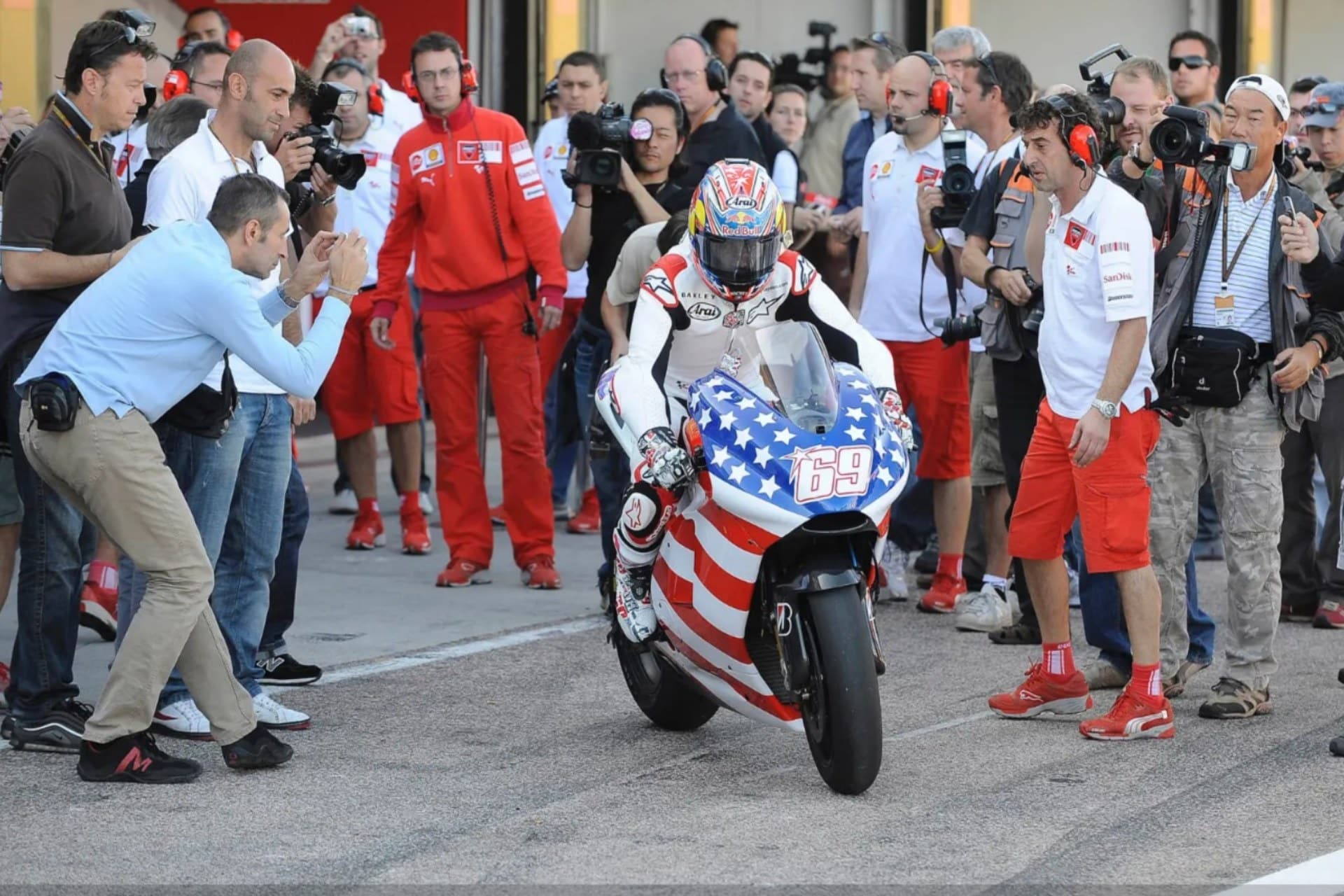 Ducati Desmosedici Gp8 by Nicky Hayden