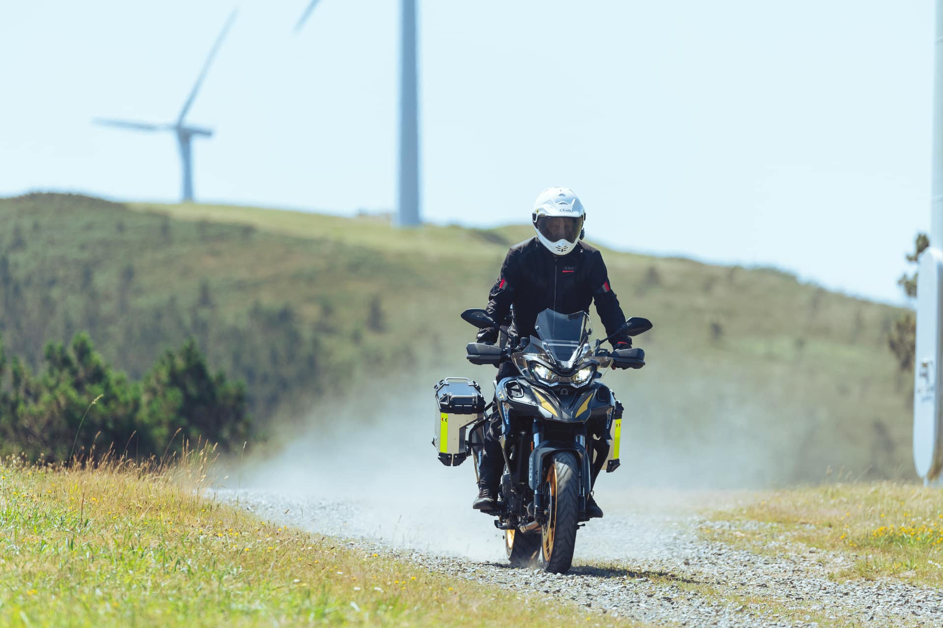 Test QJ Motor SRT 900 S/SX