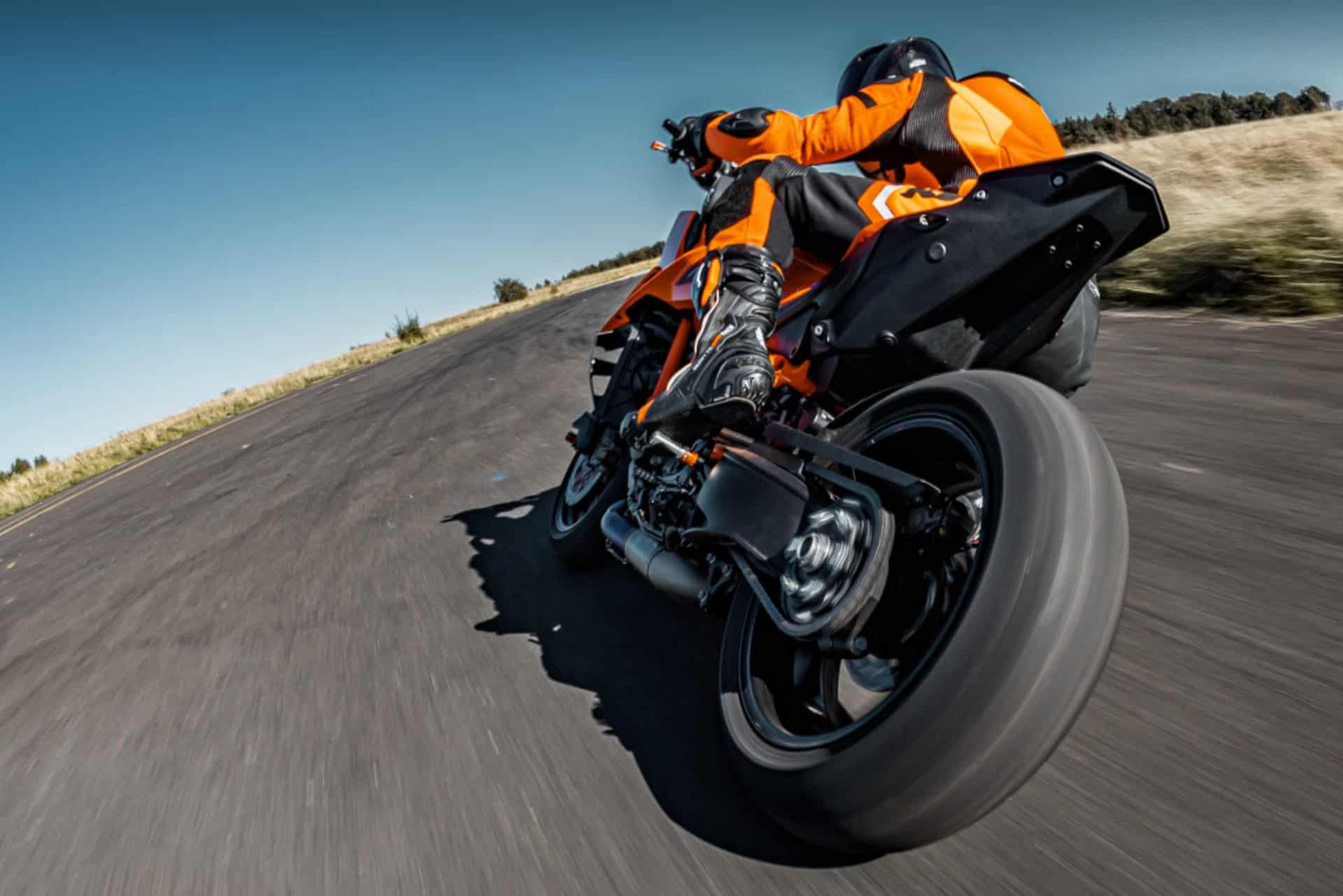 Krämer Ktm Super Duke Heiress of the RC8