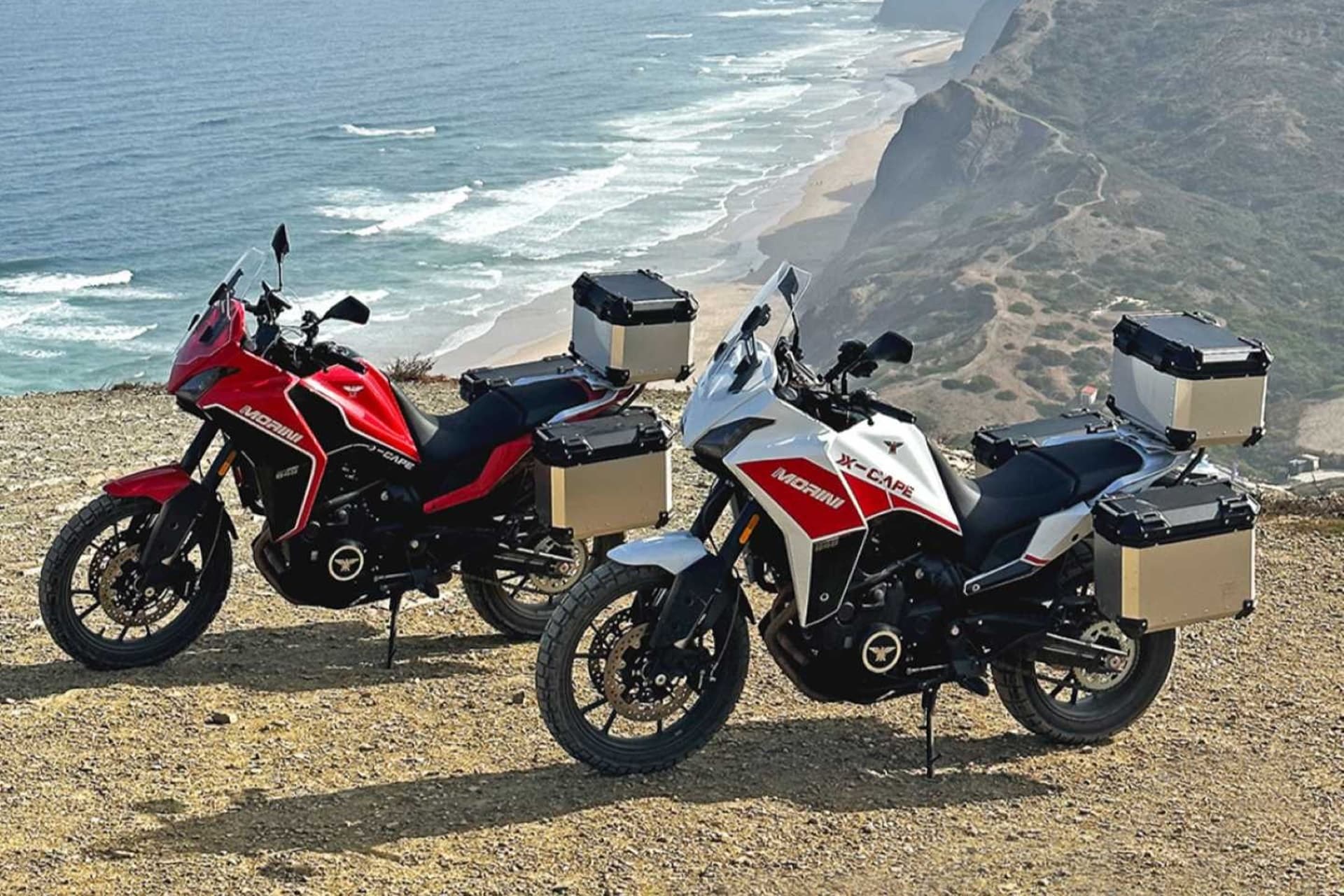 Gama de accesorios Moto Morini para X-Cape 650 y Seiemmezzo: combina capacidad de carga, confort y diseño italiano